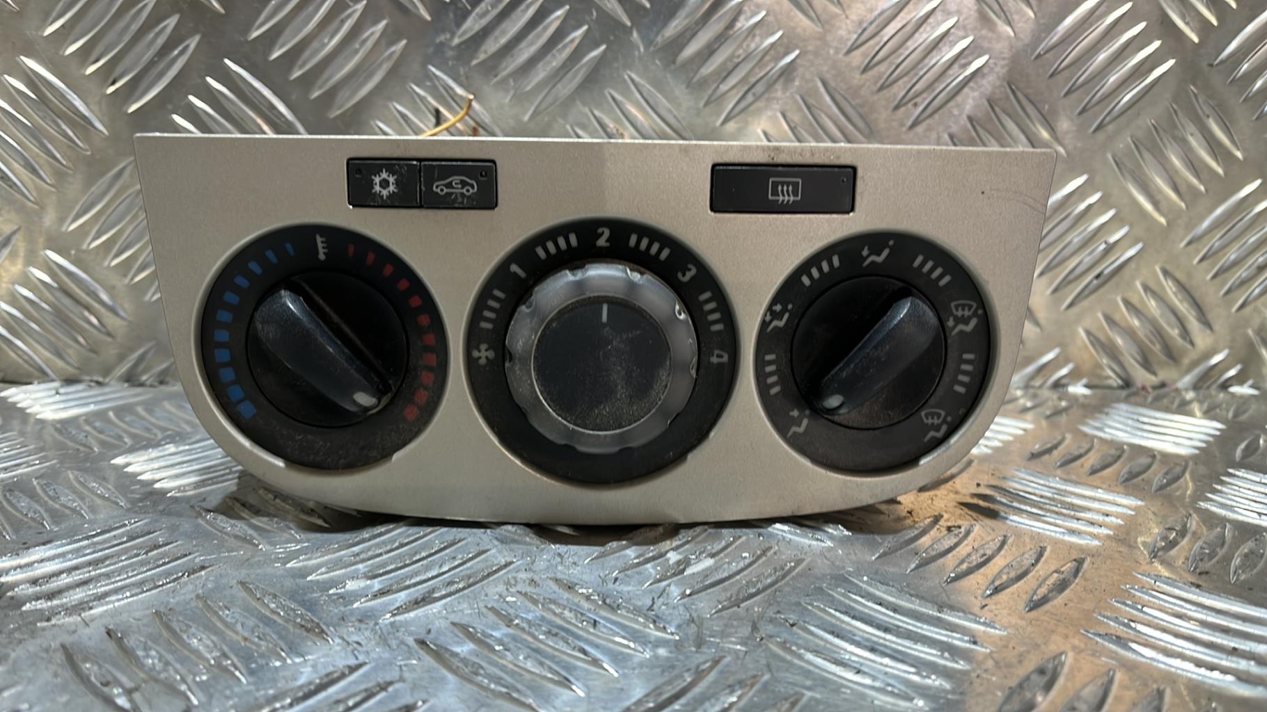 Commande chauffage OPEL CORSA D PHASE 1 Diesel - 1