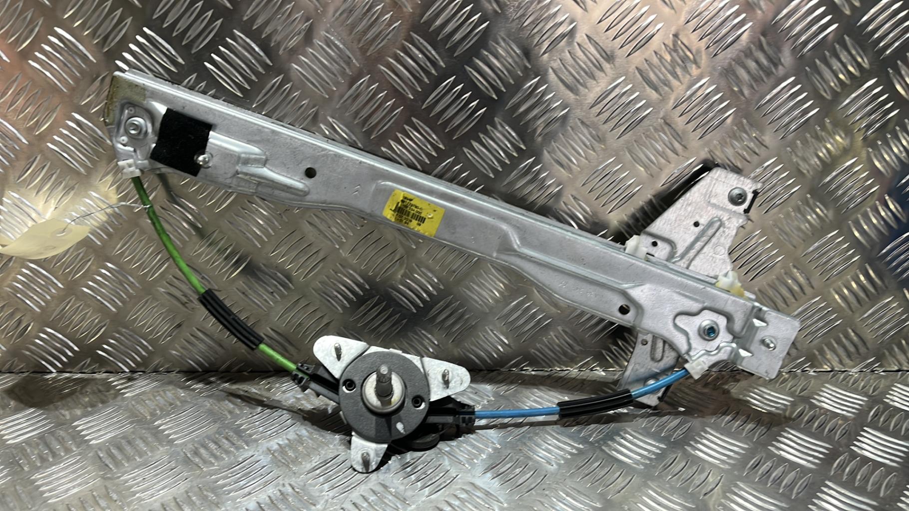 Alzacristalli manuale posteriore sinistro CITROEN C3 PICASSO PHASE 1 Diésel - 1