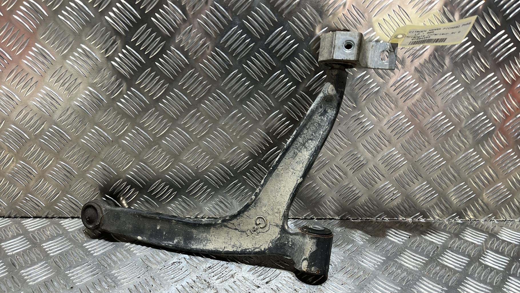 Triangolo inferiore anteriore sinistro CITROEN XSARA PICASSO PHASE 1 Gasolina - 1