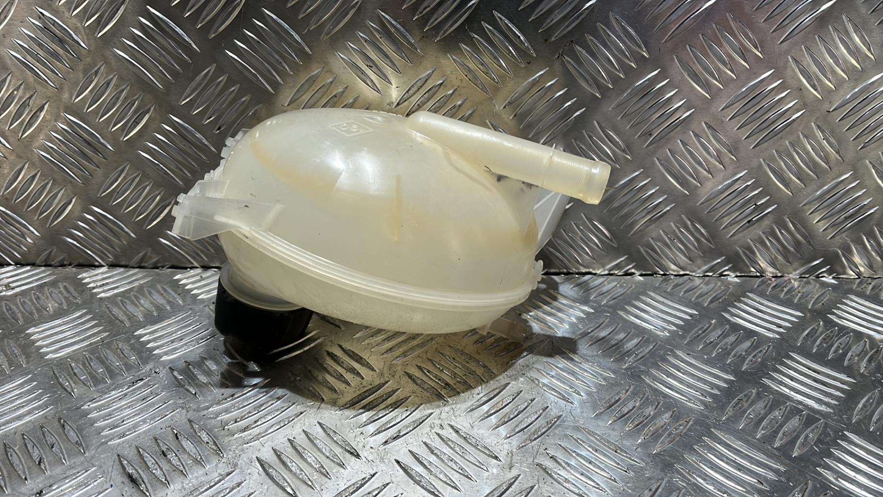 Vase d'expansion RENAULT CLIO 4 PHASE 2 Diesel - 1