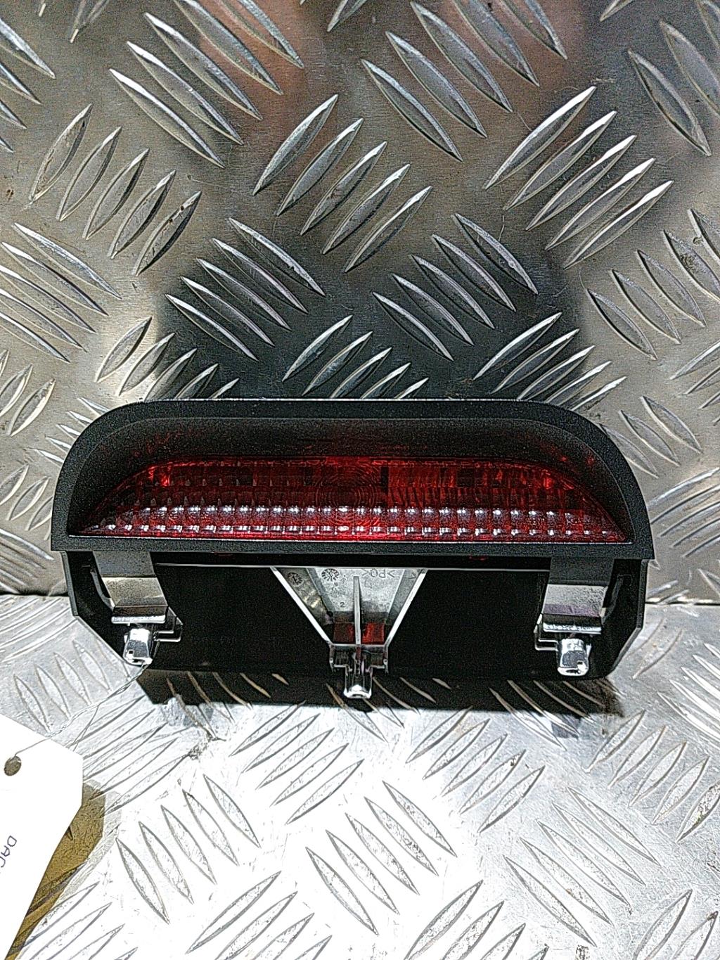 Luce stop centrale DACIA DUSTER 1 PHASE 1 Diésel - 1
