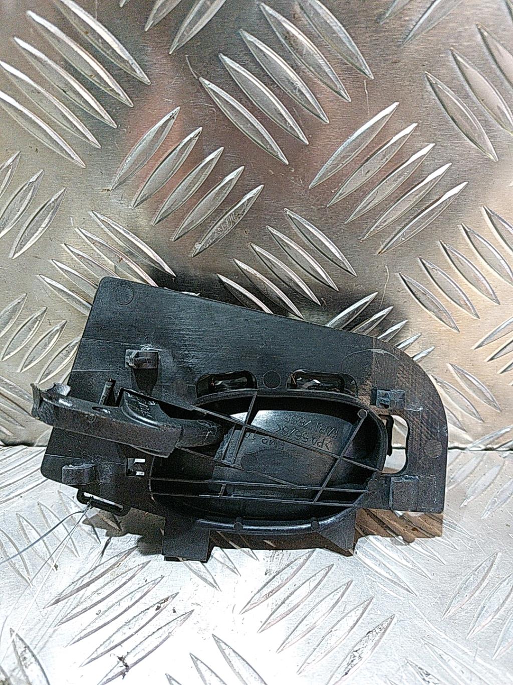 Maniglia interna posteriore sinistra PEUGEOT 206+ Diésel - 1