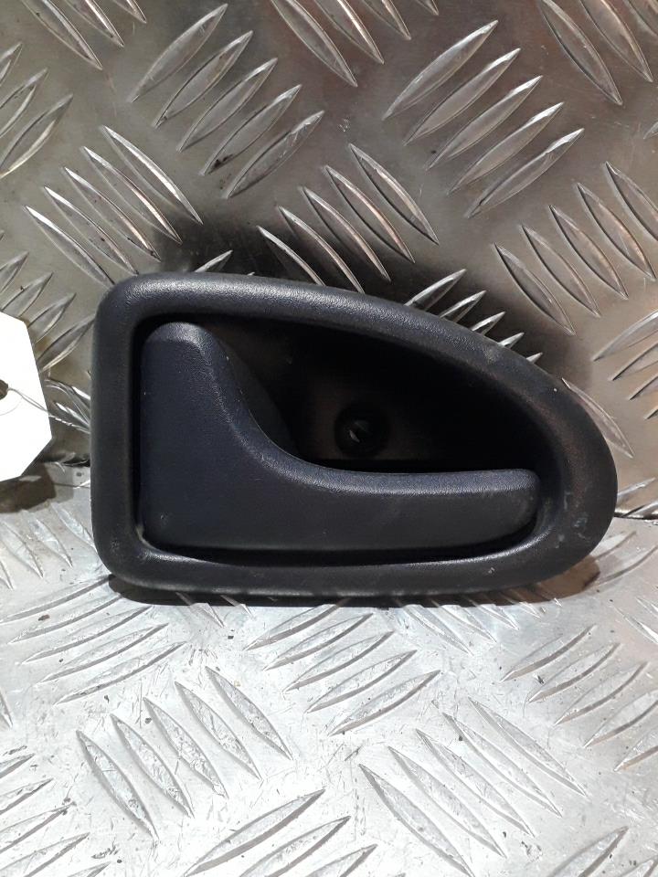 Maniglia interna posteriore sinistra RENAULT CLIO 2 PHASE 1 Gasolina - 1