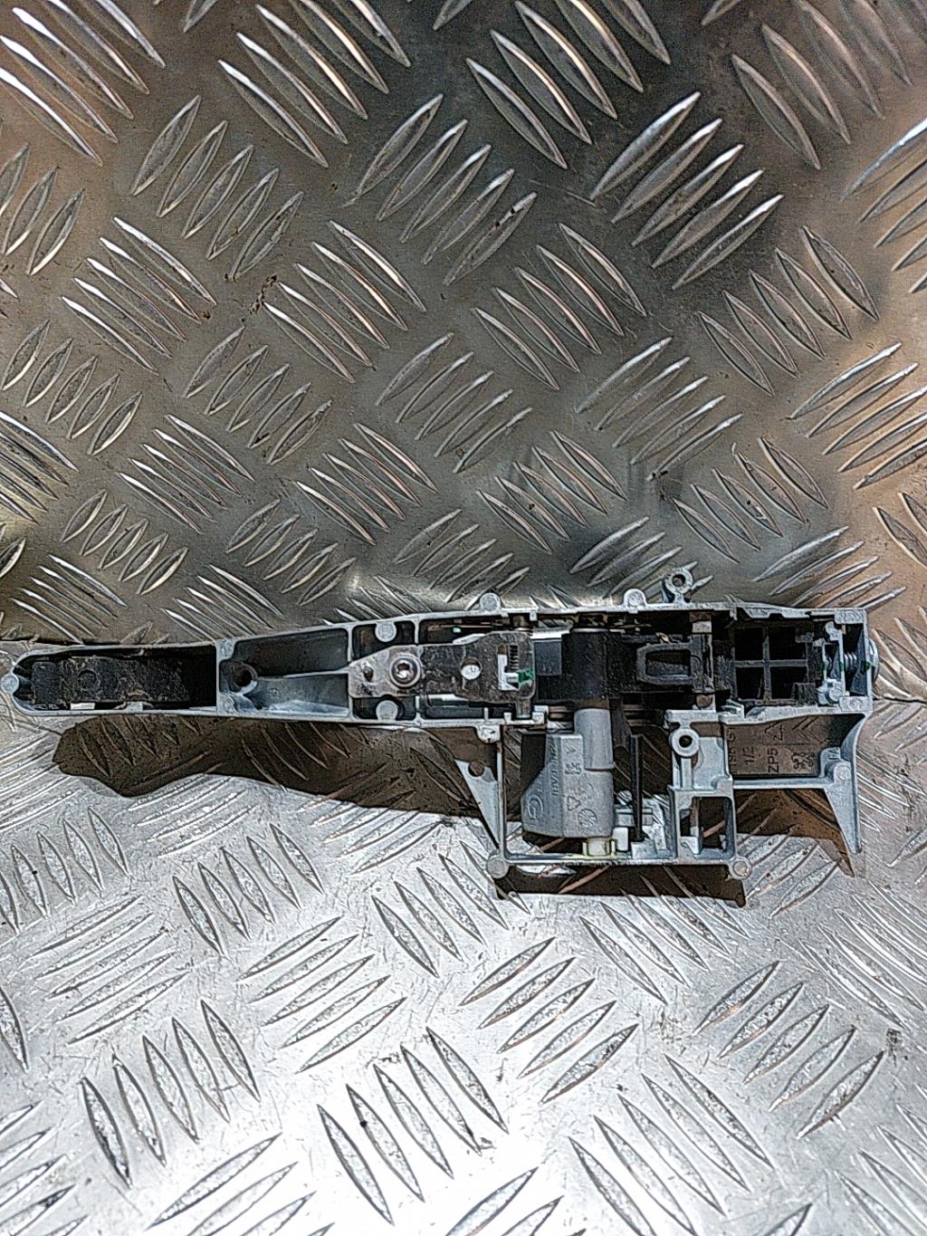 Maniglia portiera posteriore sinistra PEUGEOT 308 1 PHASE 1 Diésel - 1