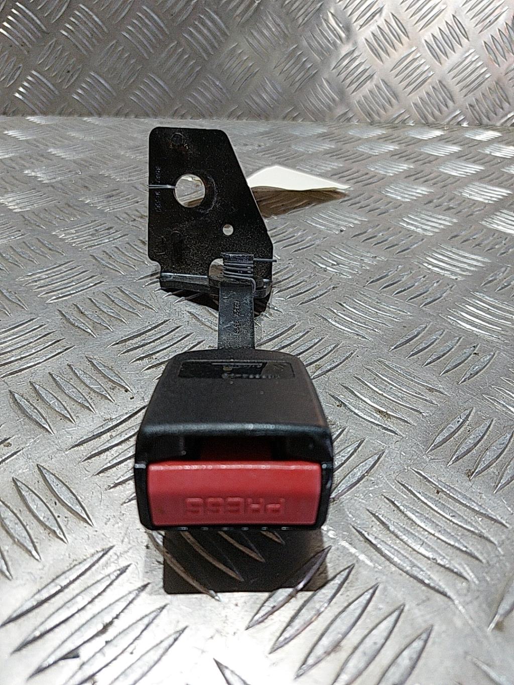 Aggancio cintura sicurezza posteriore sinistro PEUGEOT 308 1 SW PHASE 1 BREAK Diésel - 1