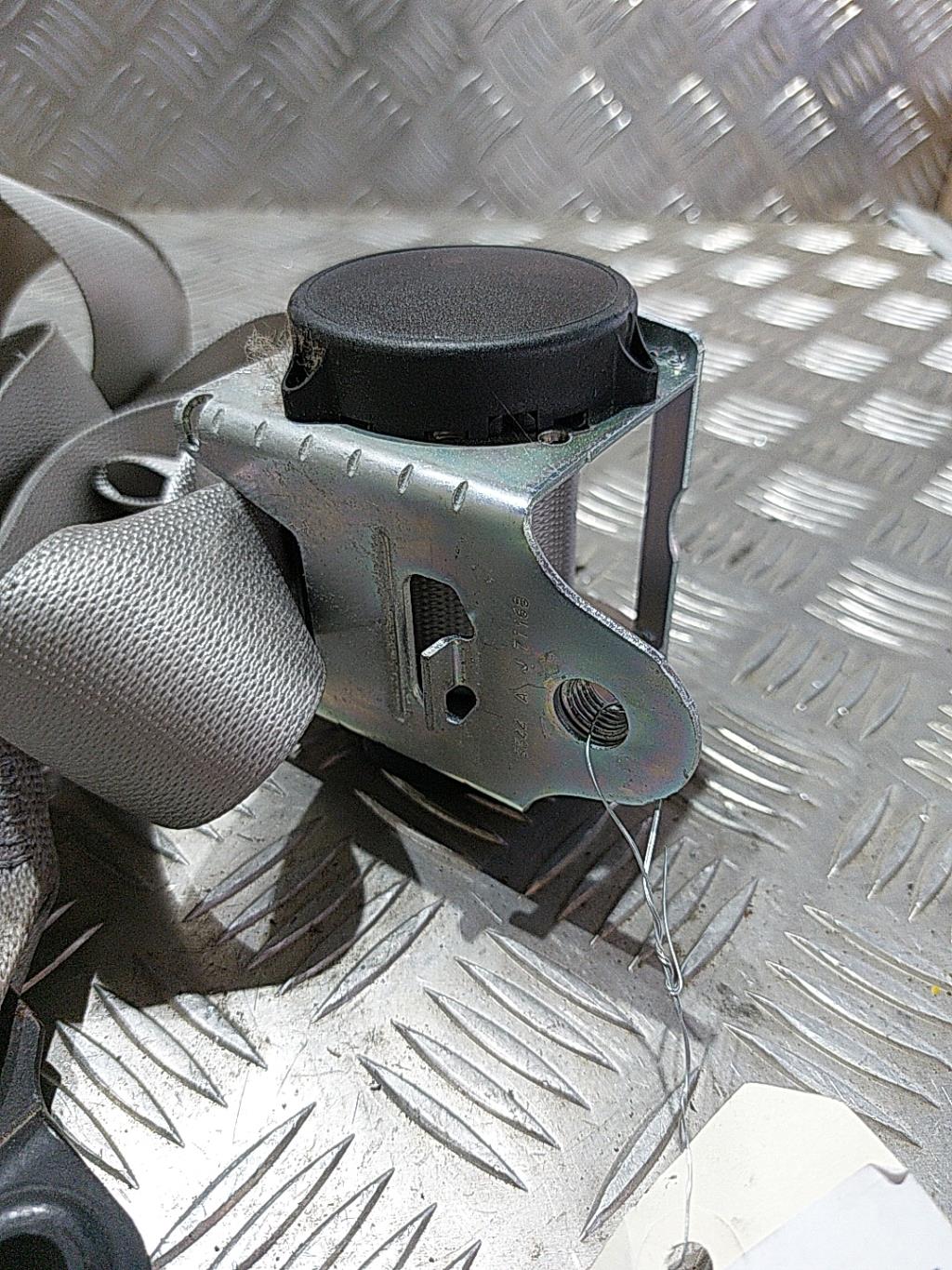 Cintura di sicurezza anteriore destra MERCEDES CLASSE M 164 PHASE 1 Diésel - 1