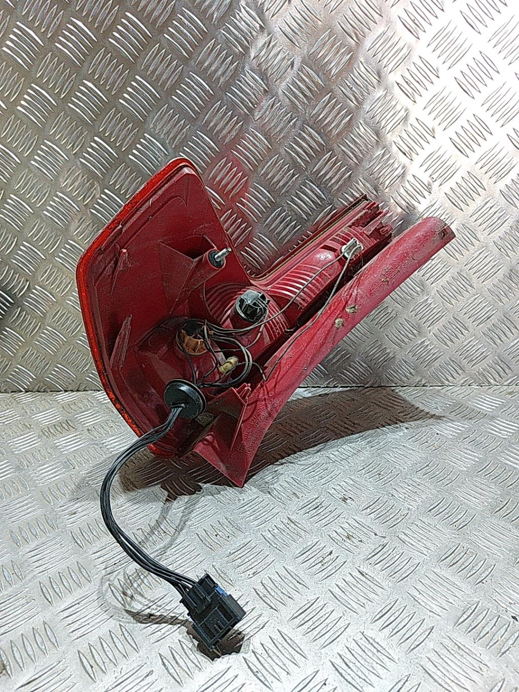 Fanale posteriore principale destro (luci) CITROEN C4 1 PHASE 1 Diésel - 1