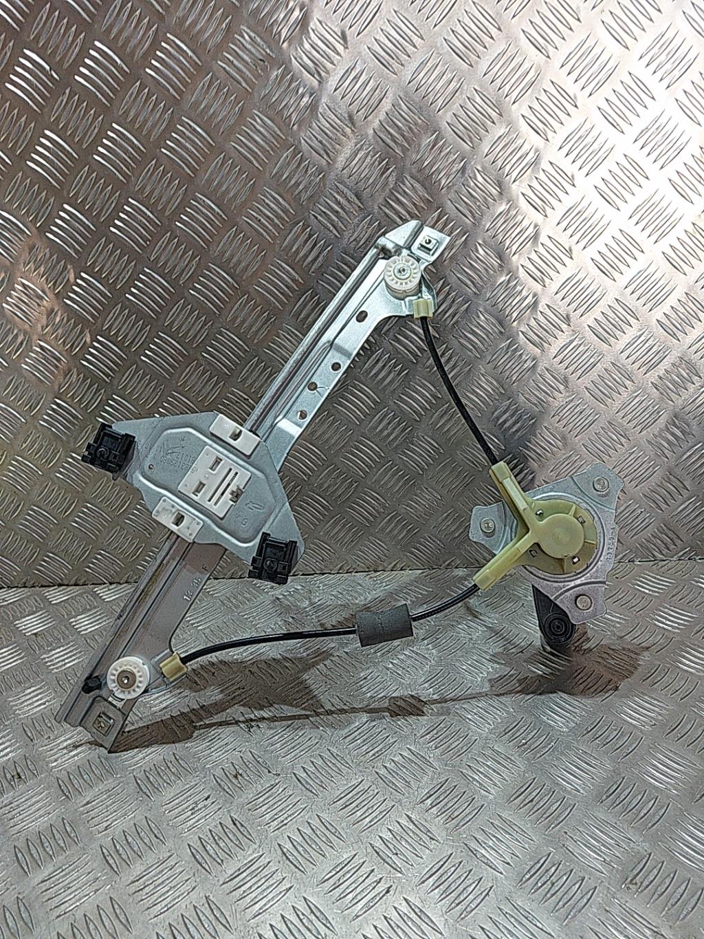 Alzacristalli manuale posteriore sinistro CITROEN C3 2 PHASE 2 Diésel - 1