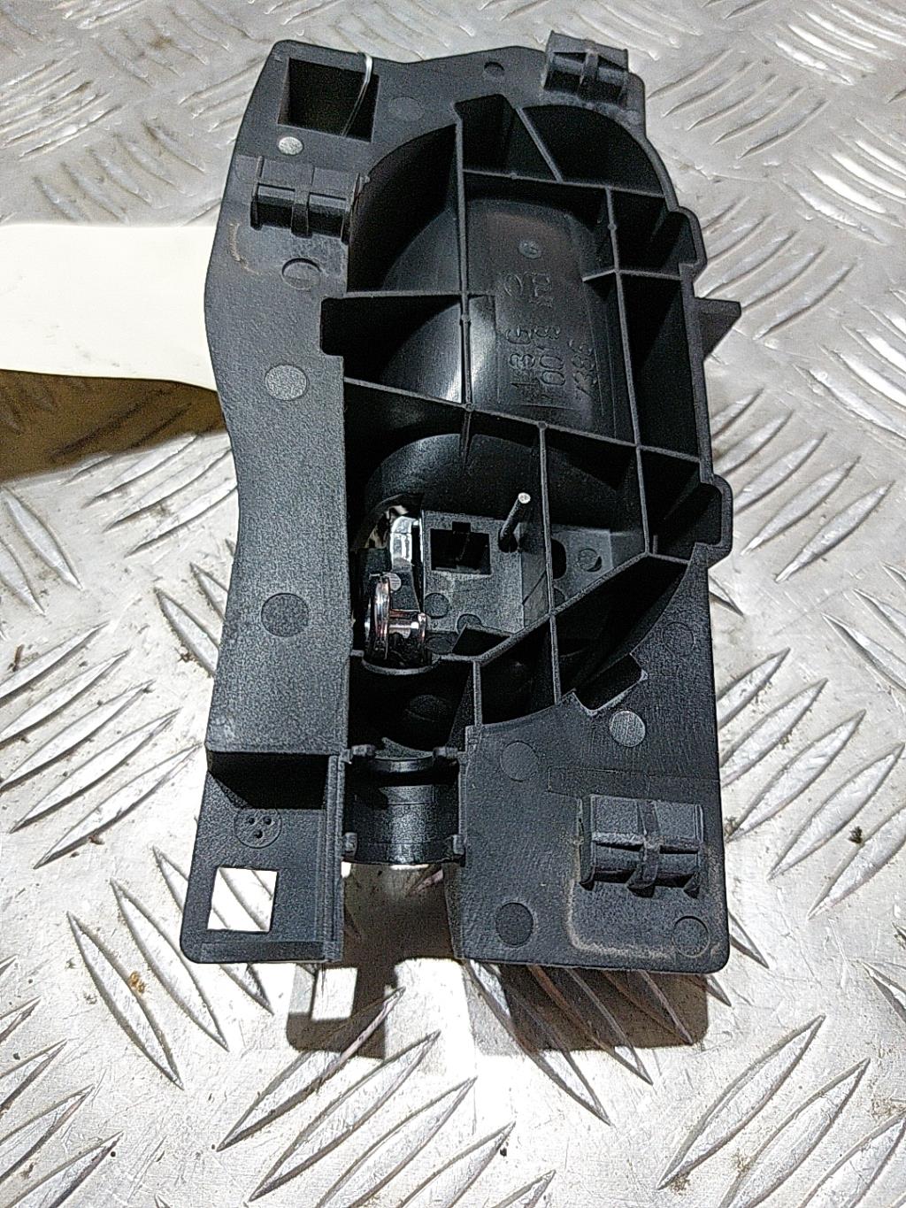 Maniglia interna anteriore sinistra CITROEN C4 1 PHASE 1 Diésel - 1