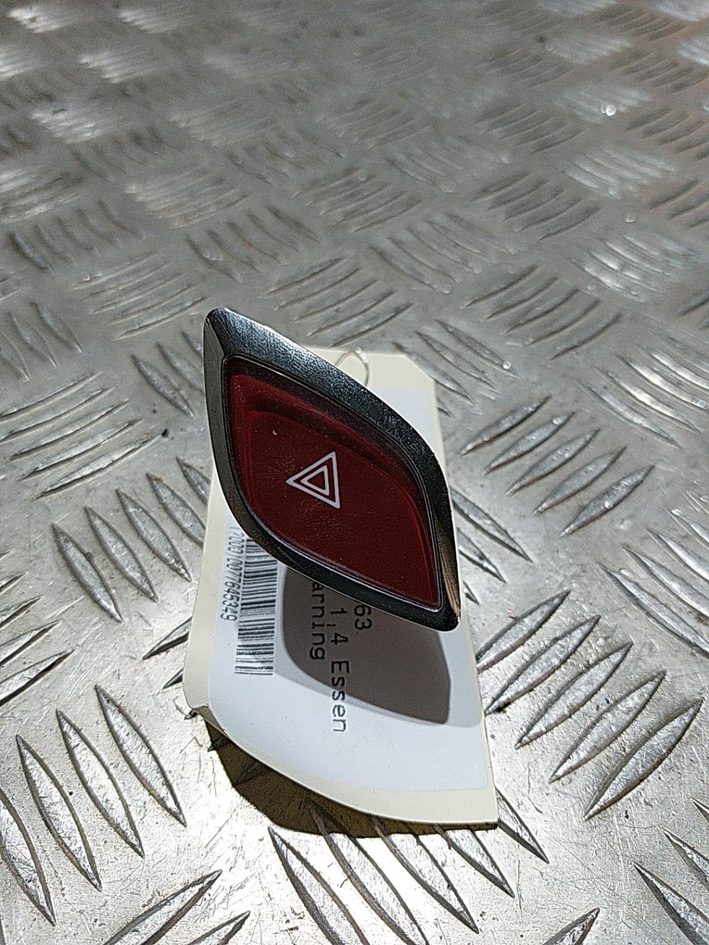 Bouton de warning CITROEN C3 2 PHASE 1 Essence - 1