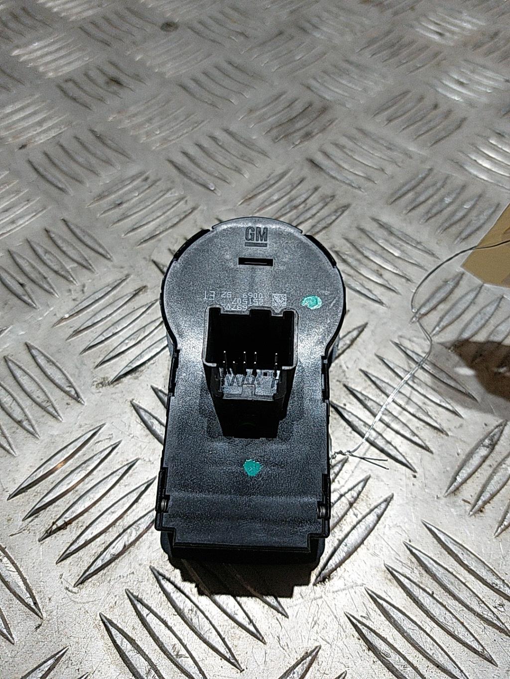 Commande de phare OPEL ASTRA J PHASE 1 Diesel - 1