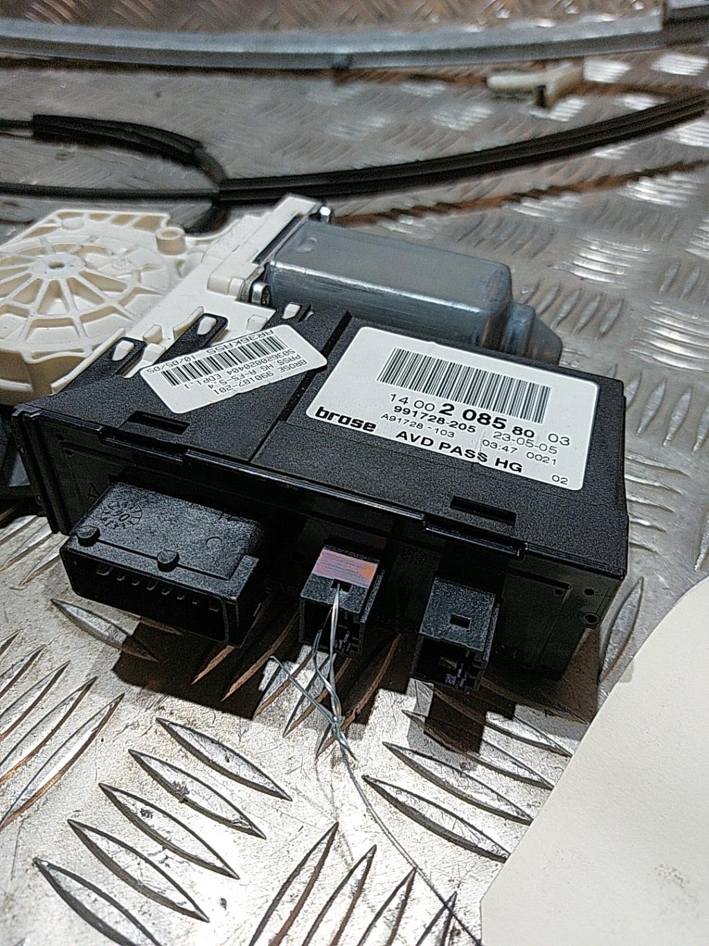 Alzacristalli elettrico anteriore destro PEUGEOT 807 Diésel - 1