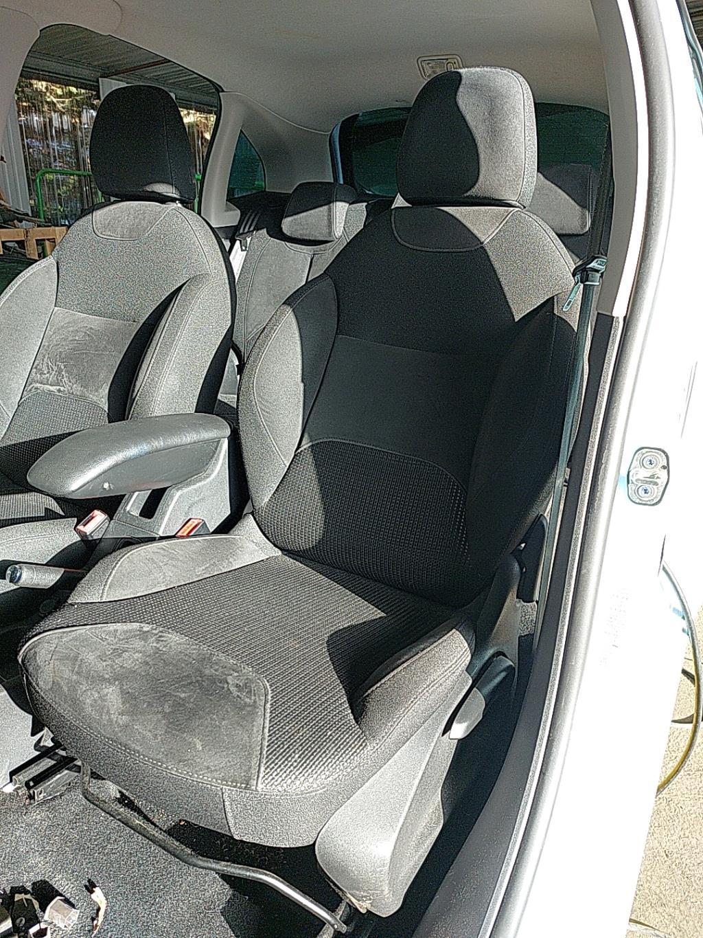 Siege avant gauche CITROEN C3 2 PHASE 1 Essence - 1