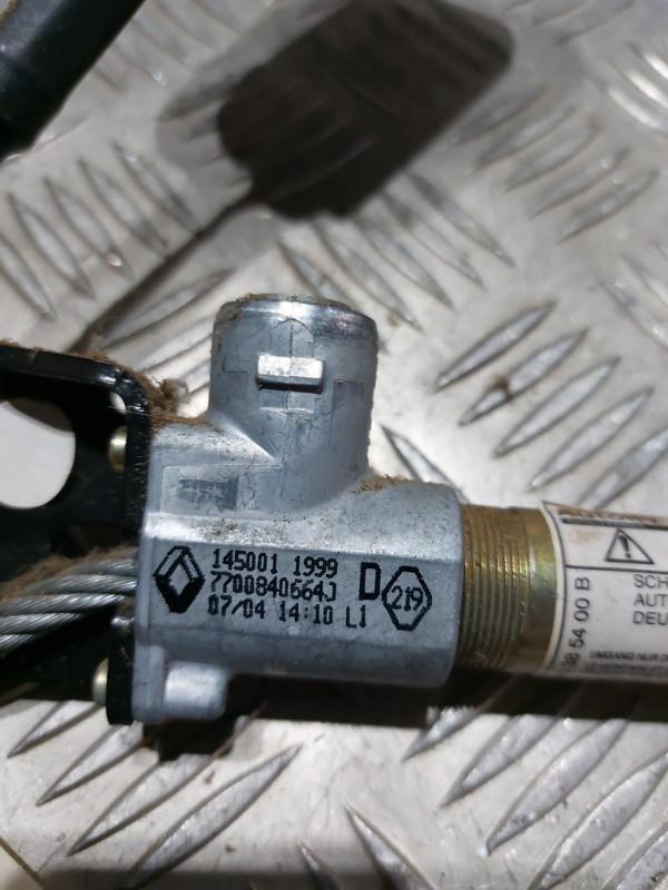 Aggancio cintura sicurezza anteriore destro RENAULT MEGANE 1 BREAK Gasolina - 1