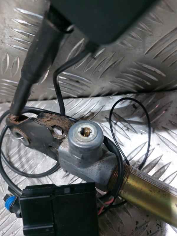 Aggancio cintura sicurezza anteriore sinistro RENAULT MEGANE 1 BREAK Gasolina - 1