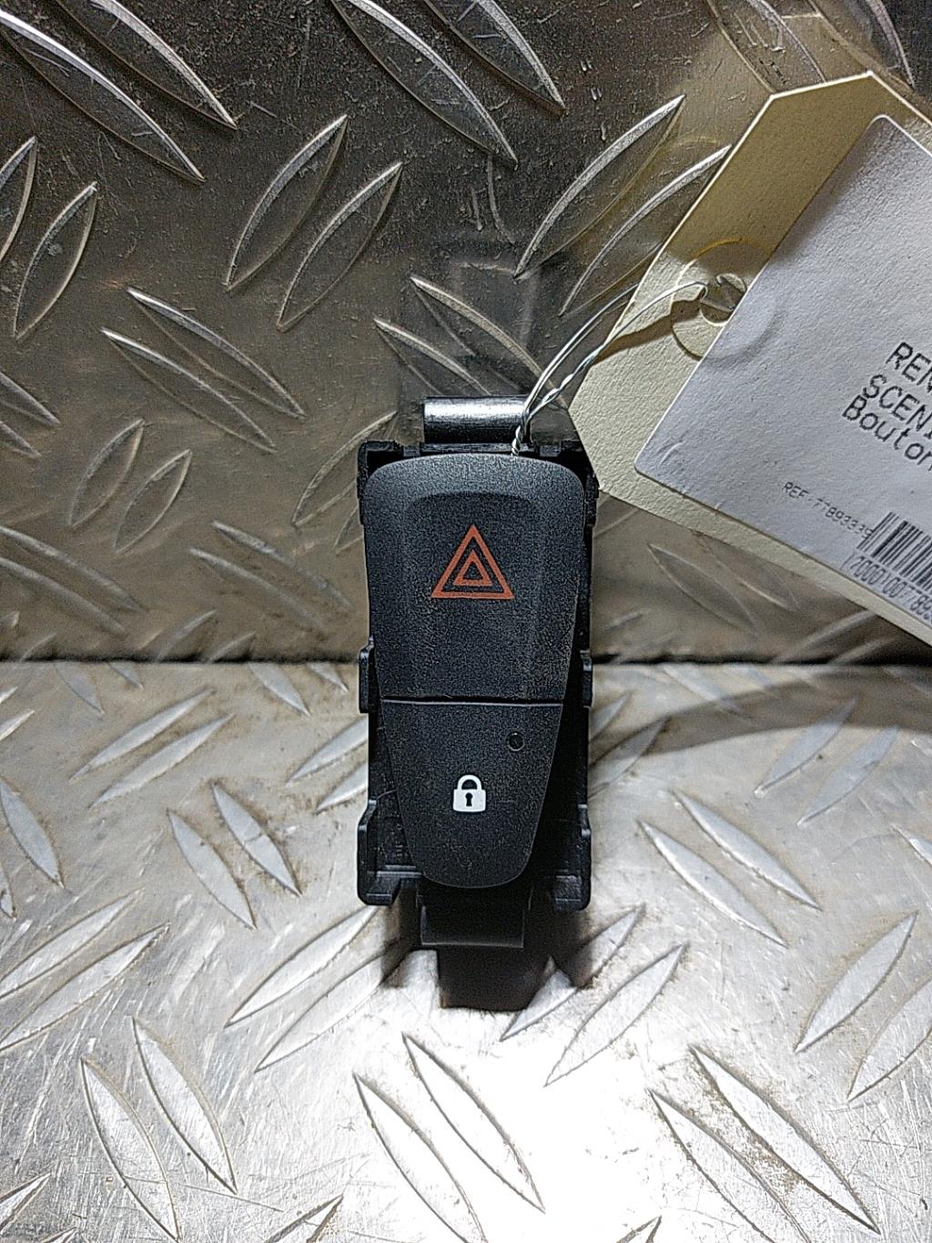 Bouton de warning RENAULT SCENIC 3 PHASE 3 Diesel - 1