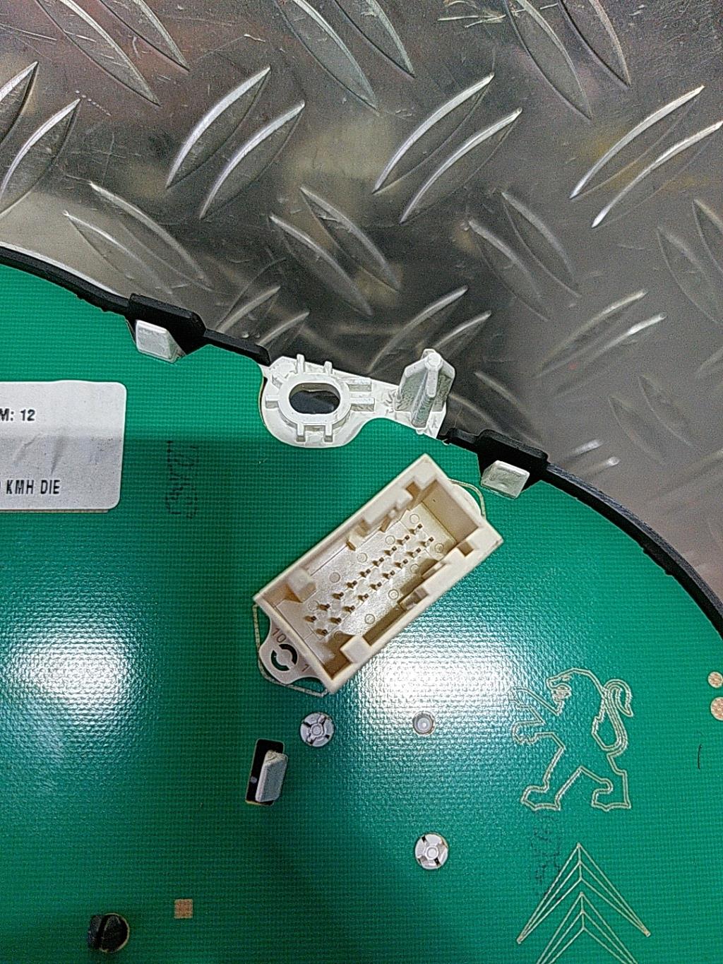 Compteur CITROEN C3 2 PHASE 1 Diesel - 1