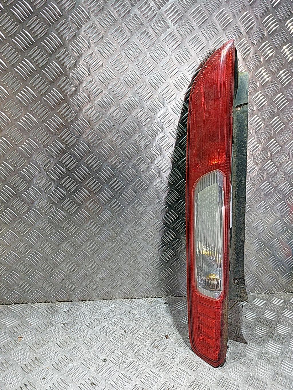 Fanale posteriore principale destro (luci) FORD FOCUS 2 PHASE 1 Diésel - 1