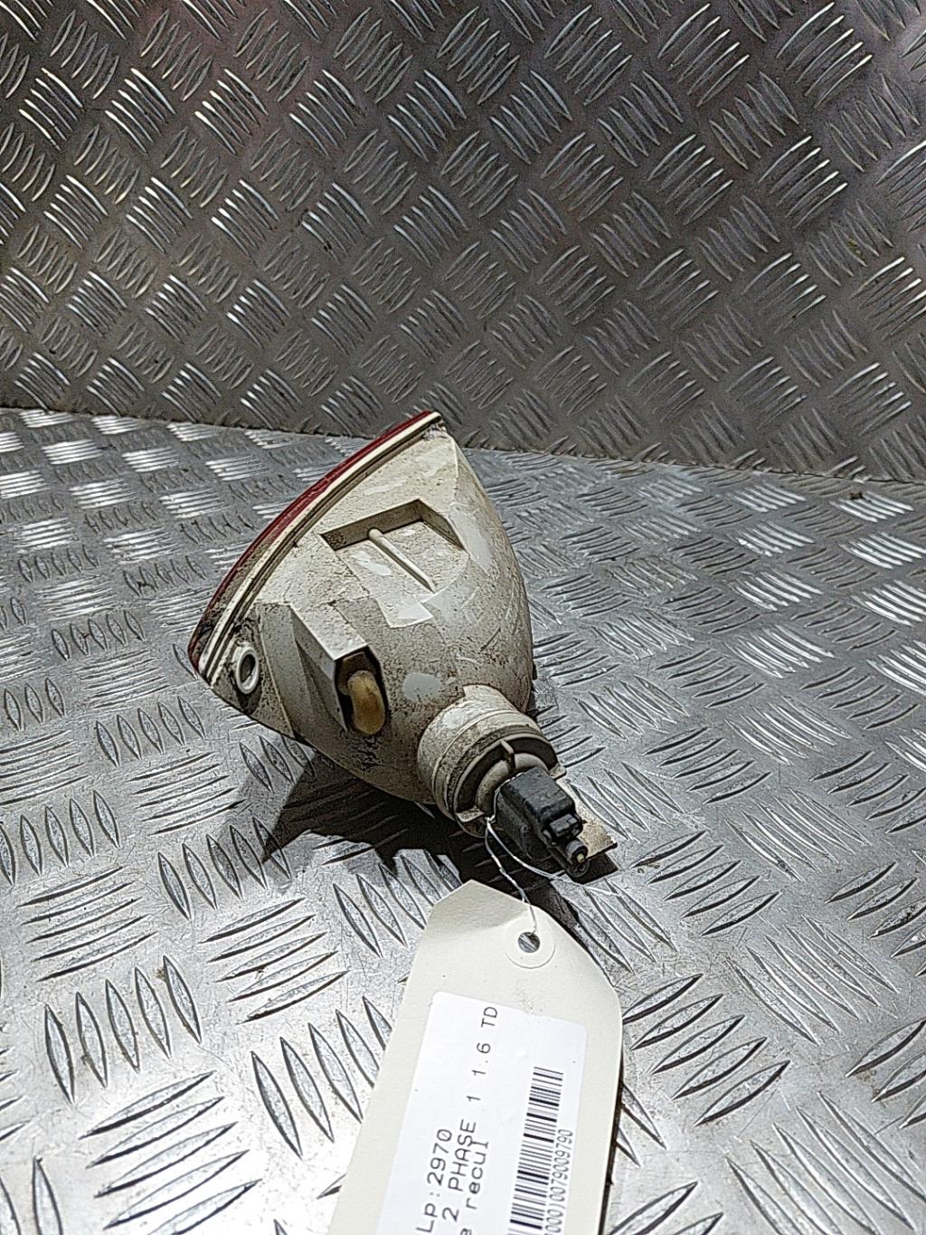 Feu de recul FORD FOCUS 2 PHASE 1 Diesel - 1