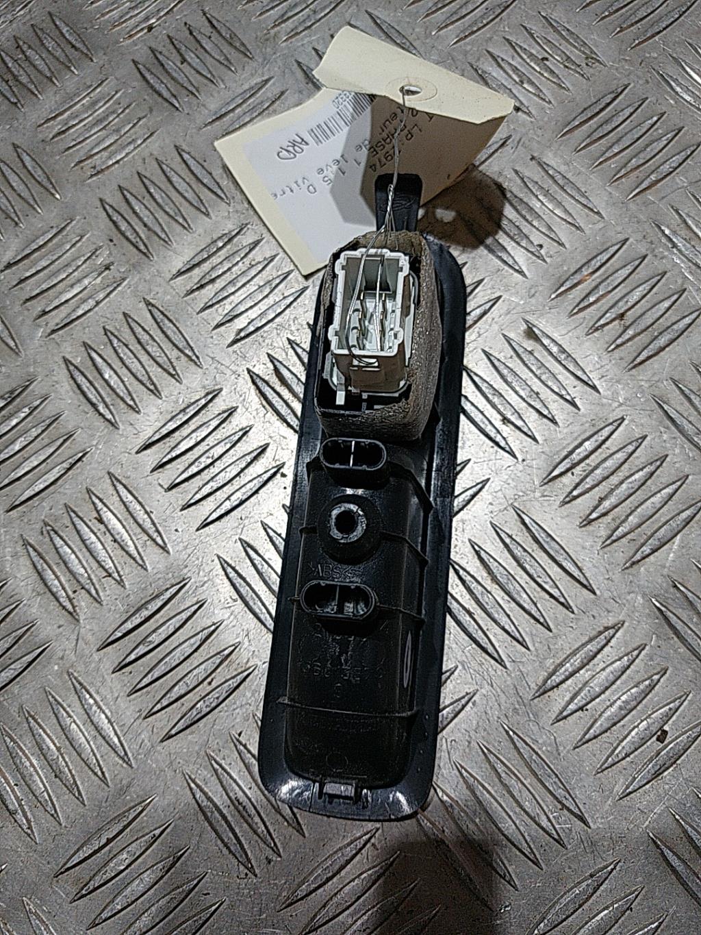 Interruttore lavacristalli posteriore destro RENAULT SCENIC 2 PHASE 1 Diésel - 1