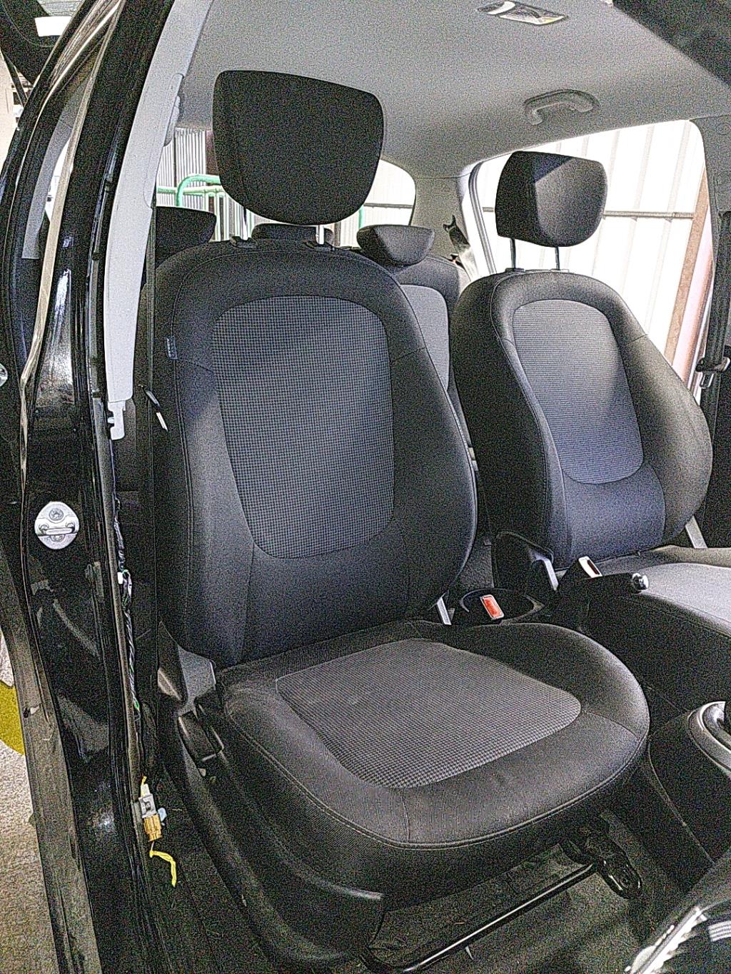 Siege avant droit HYUNDAI I 20 1 PHASE 2 Diesel - 1