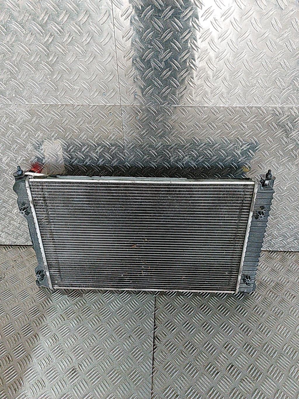 Radiateur eau AUDI A4 2 AVANT PHASE 1 BREAK Essence - 1