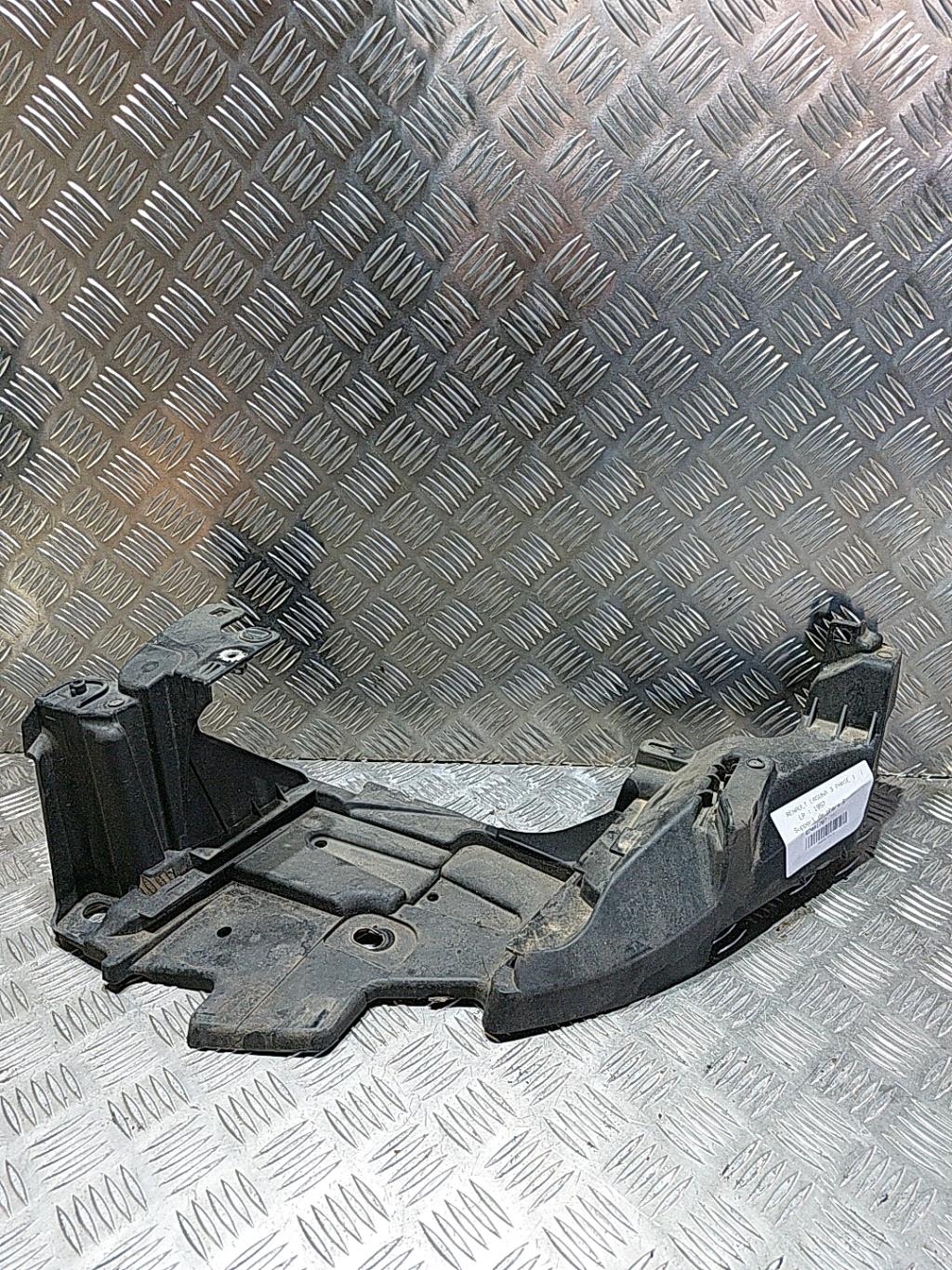 Supporto faro sinistro (lamiera) RENAULT LAGUNA 3 PHASE 1 Diésel - 1