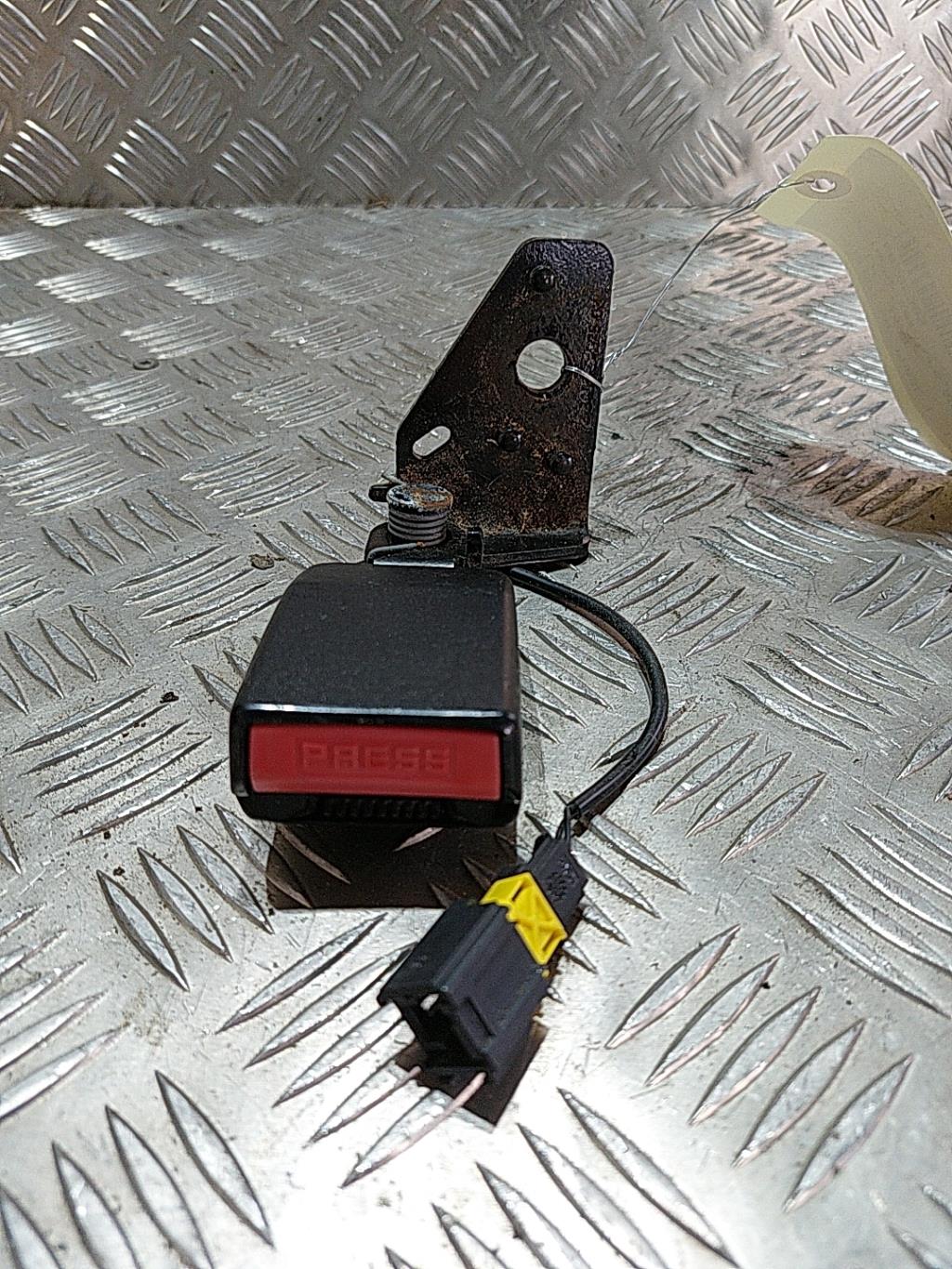 Aggancio cintura sicurezza posteriore sinistro PEUGEOT 207 PHASE 1 Diésel - 1