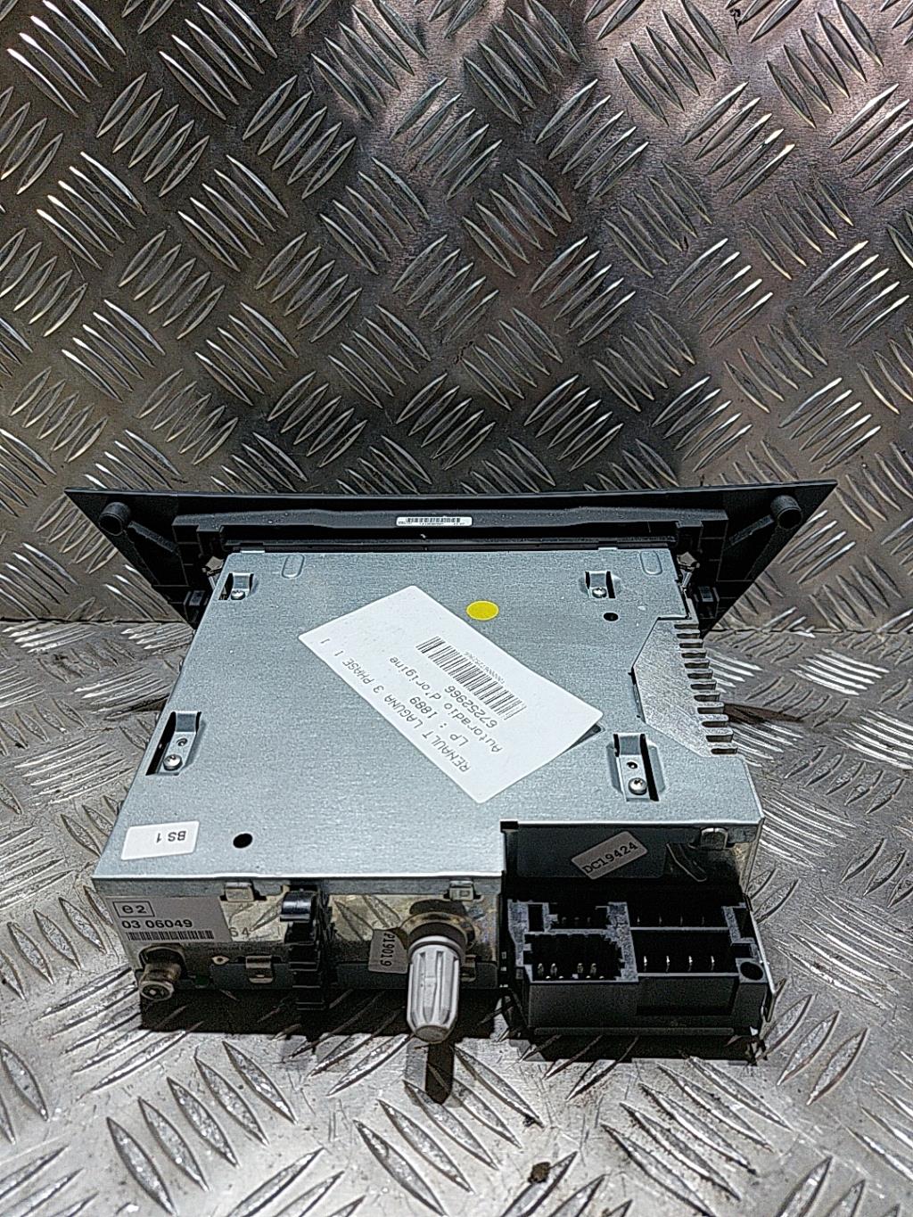 Autoradio originale RENAULT LAGUNA 3 PHASE 1 Diésel - 1