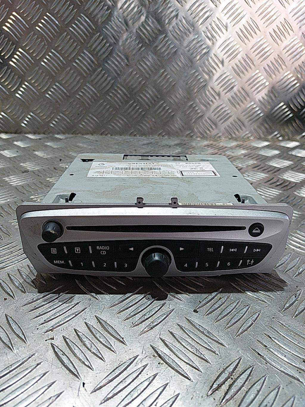 Autoradio originale RENAULT MEGANE 3 PHASE 1 Diésel - 1