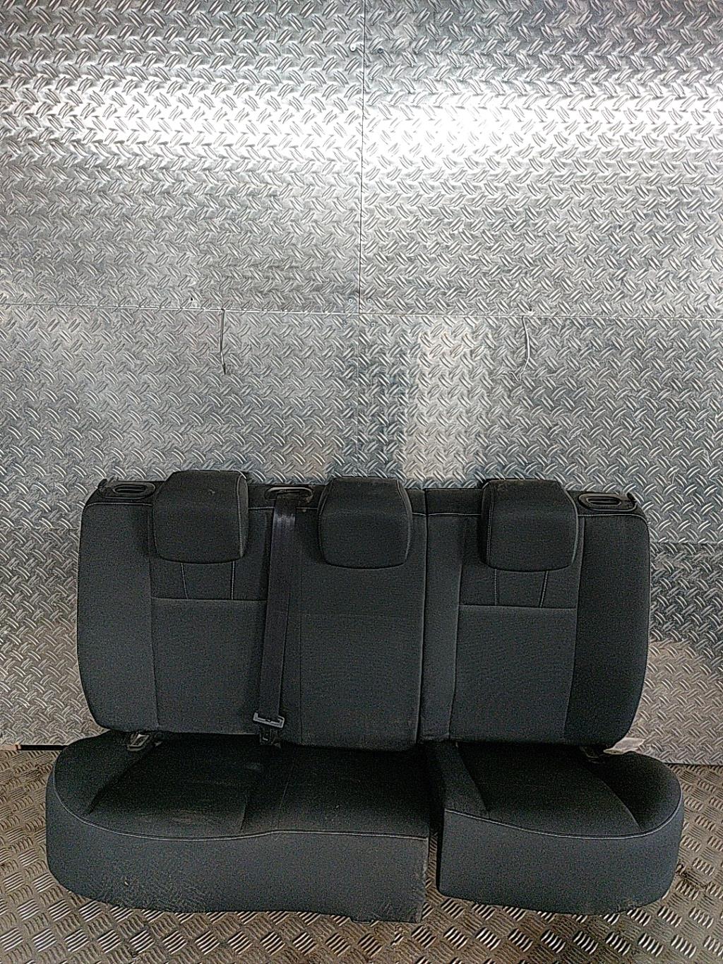 Sedile posteriore a panchetta RENAULT MEGANE 3 PHASE 1 Diésel - 1