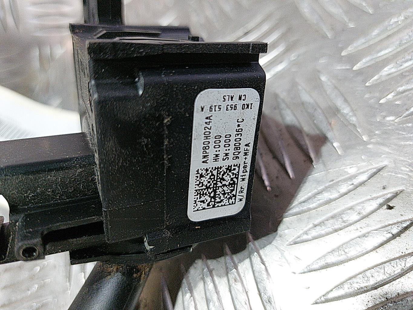 Devio tergicristalli VOLKSWAGEN GOLF 5 Gasolina - 1