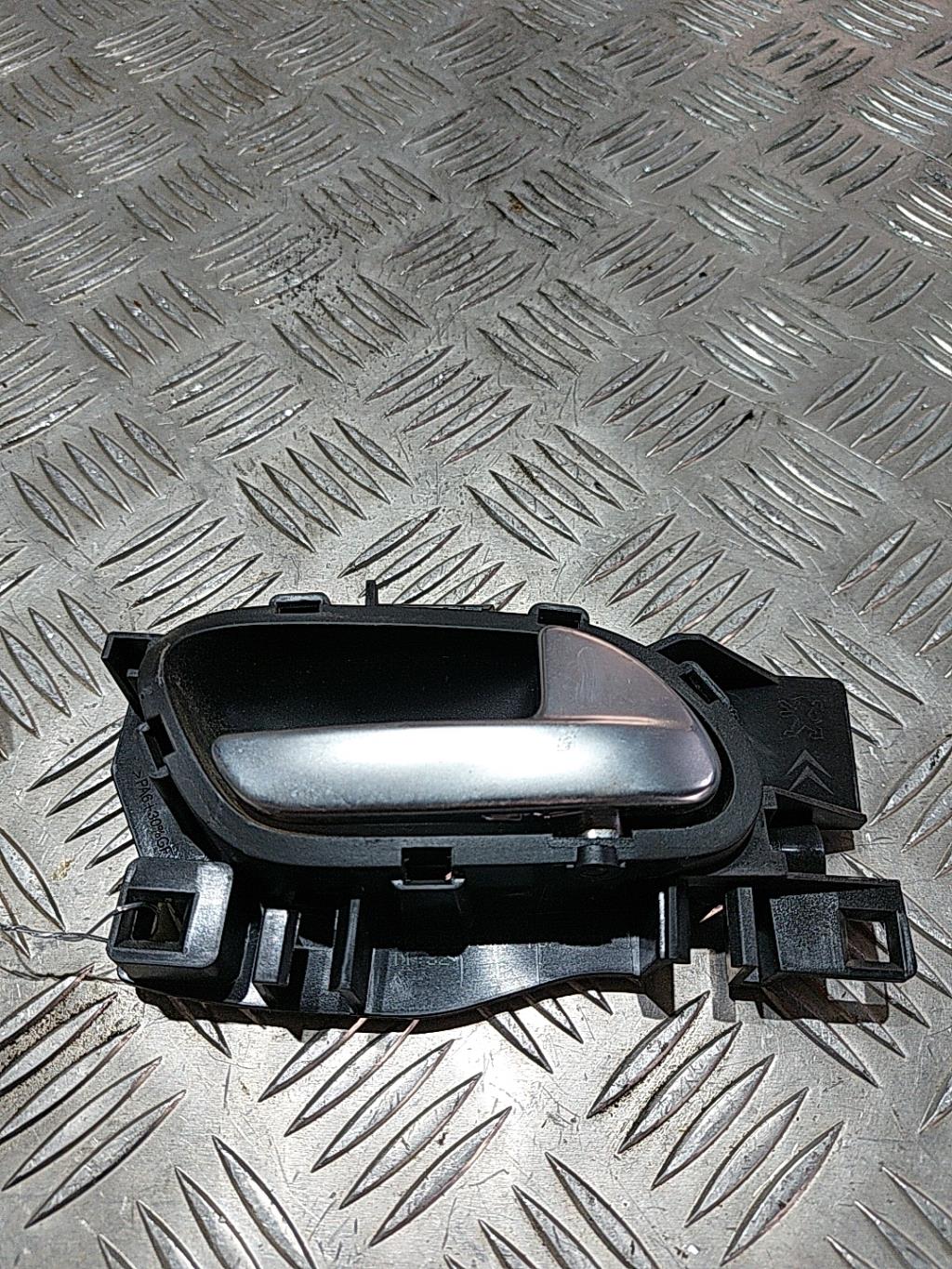 Maniglia interna posteriore destra PEUGEOT 2008 1 PHASE 1 Diésel - 1