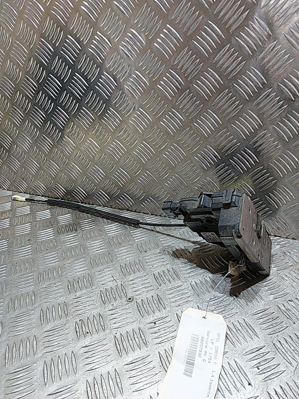 Serrure avant gauche OPEL CORSA E Essence - 1