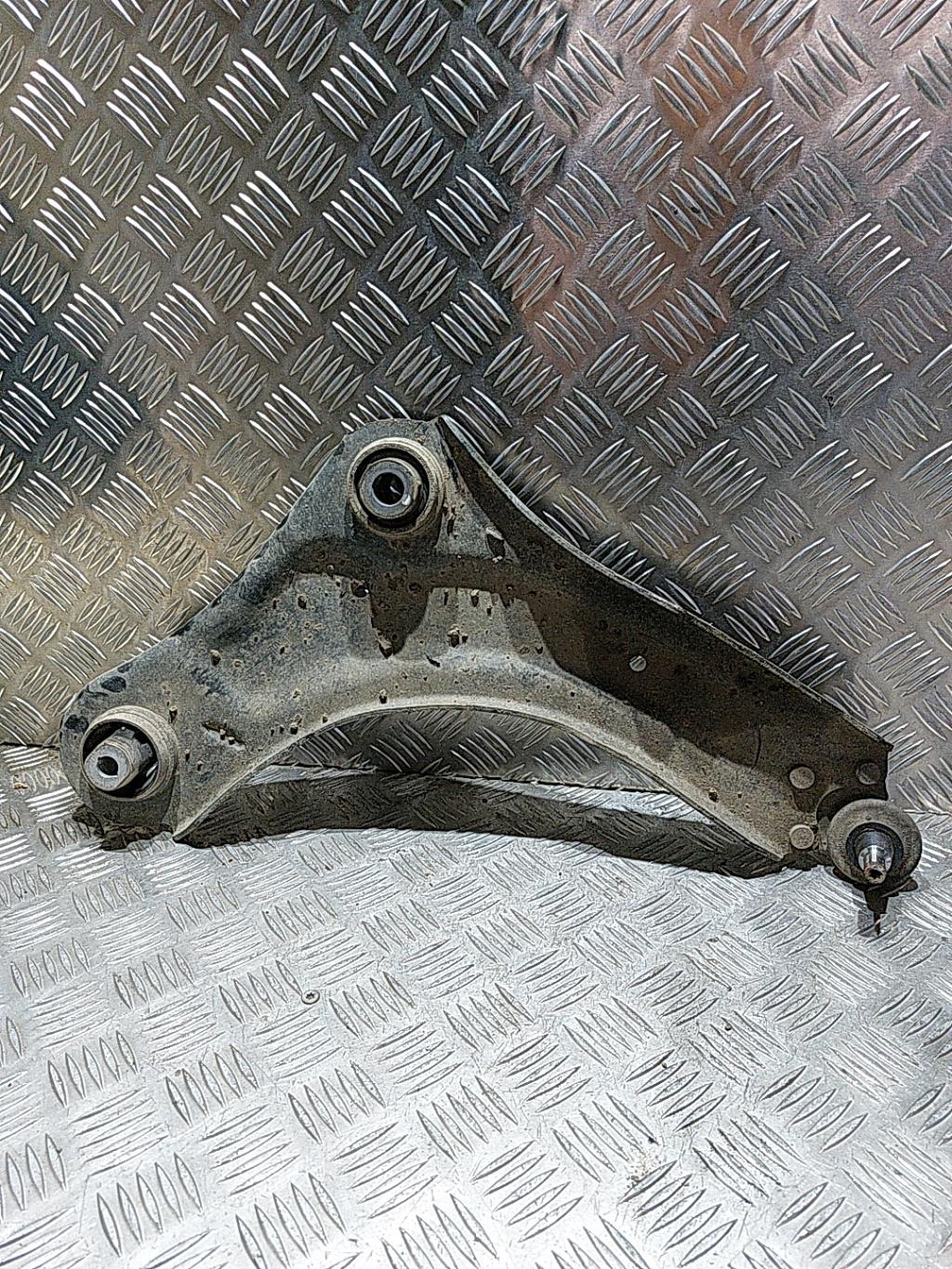 Triangolo inferiore anteriore destro RENAULT MEGANE 3 PHASE 1 Diésel - 1