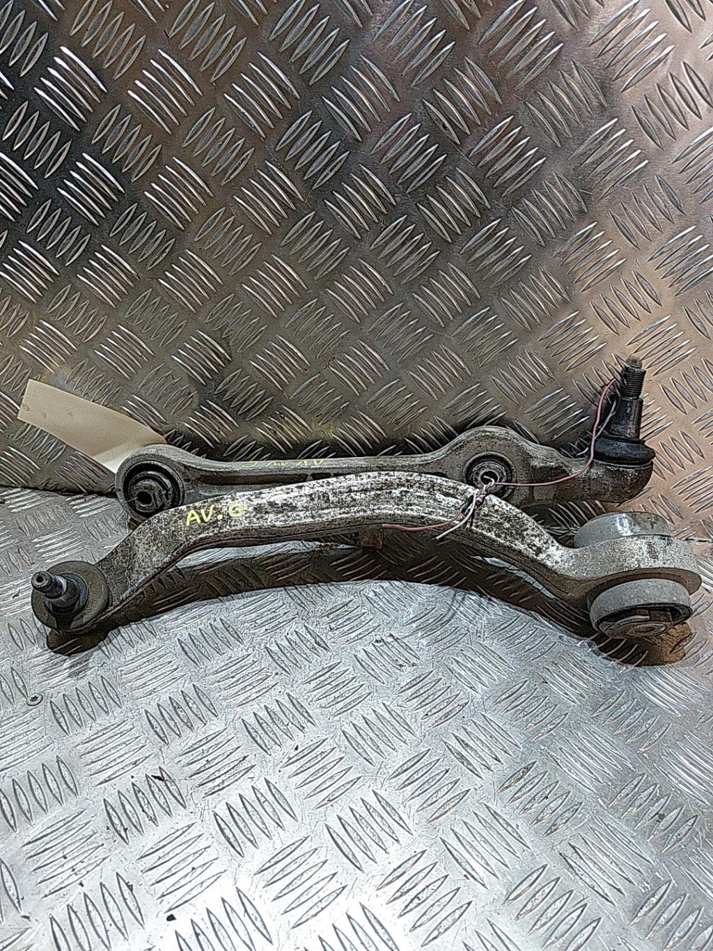 Triangolo inferiore anteriore sinistro AUDI A4 2 AVANT PHASE 1 BREAK Gasolina - 1