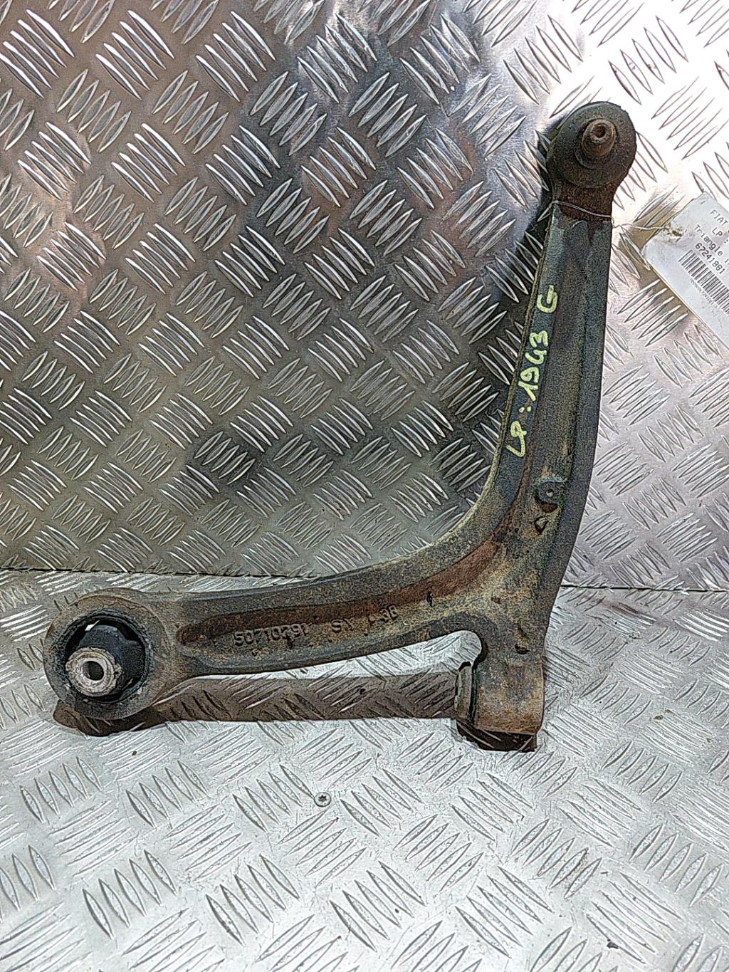 Triangolo inferiore anteriore sinistro FIAT 500 2 PHASE 1 Diésel - 1