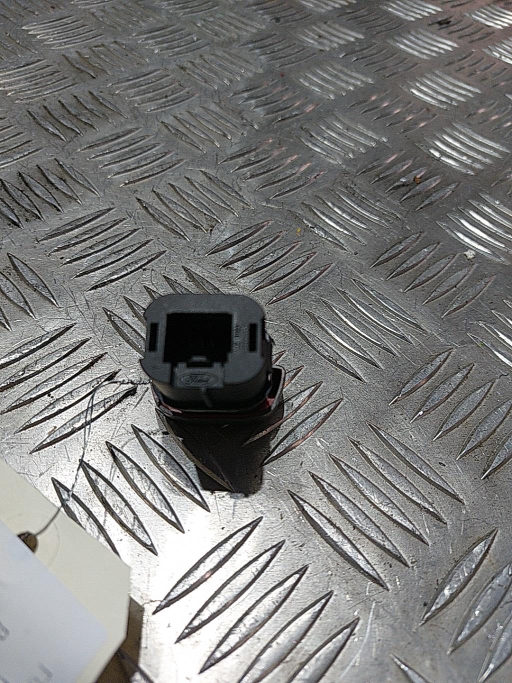 Bouton de warning FORD FOCUS 2 PHASE 2 Diesel - 1