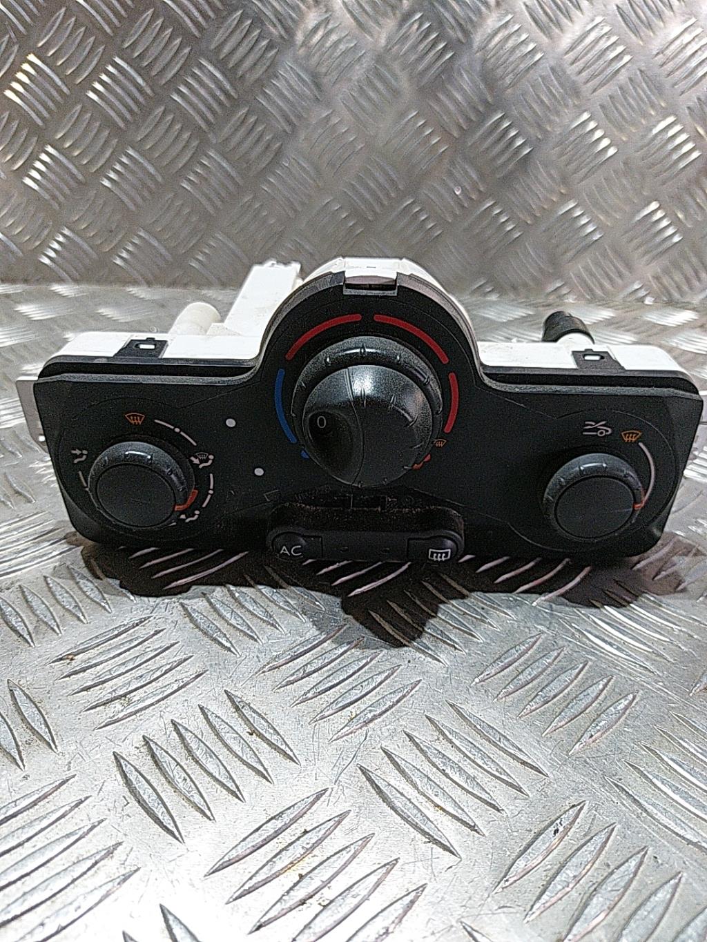 Commande chauffage RENAULT CLIO 3 PHASE 1 Diesel - 1