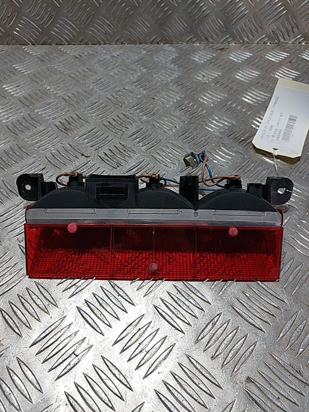 Feu arriere stop central CHRYSLER PT CRUISER PHASE 1 BREAK Essence - 1