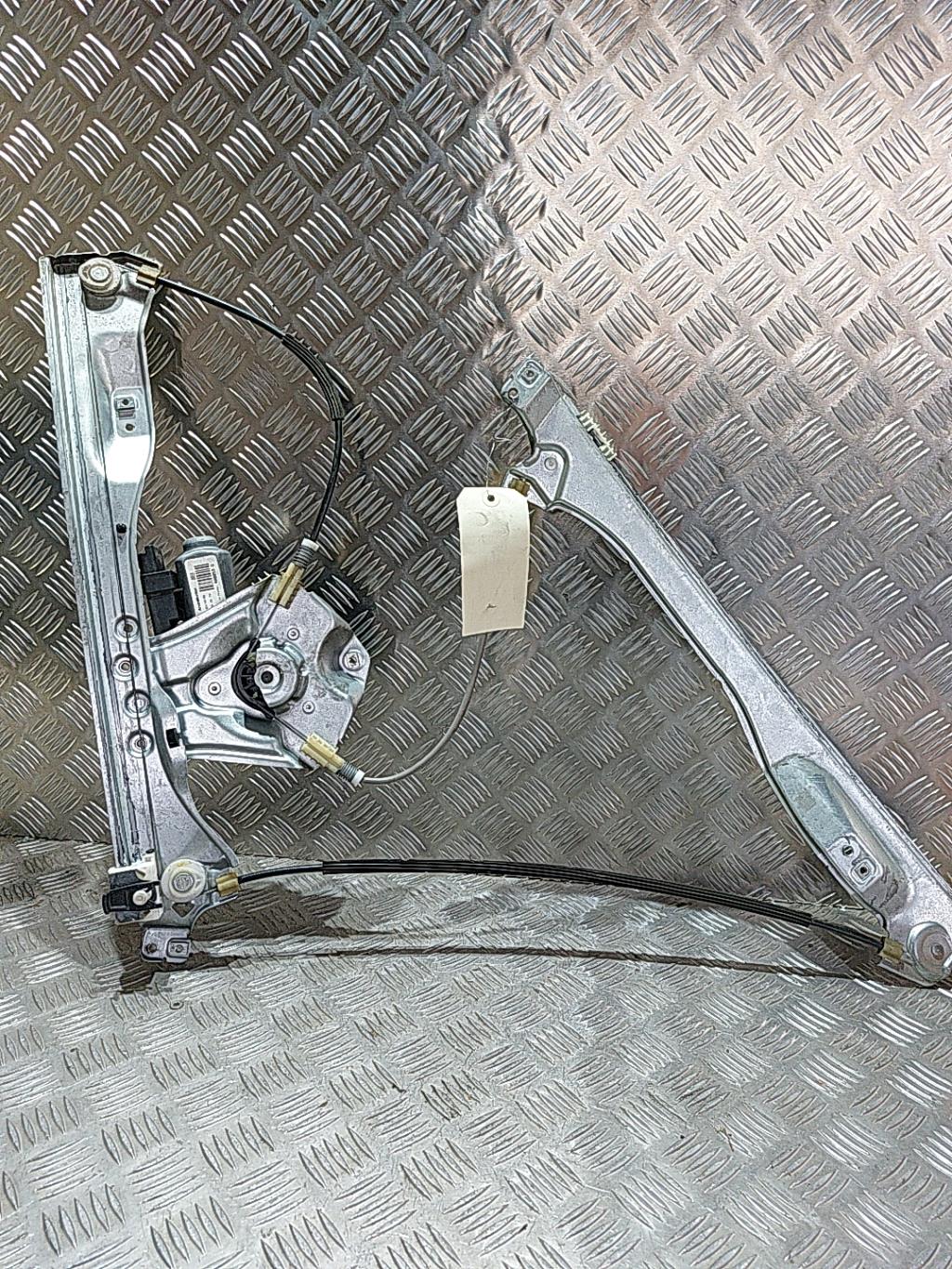 Alzacristalli elettrico anteriore destro RENAULT CLIO 3 PHASE 1 Diésel - 1