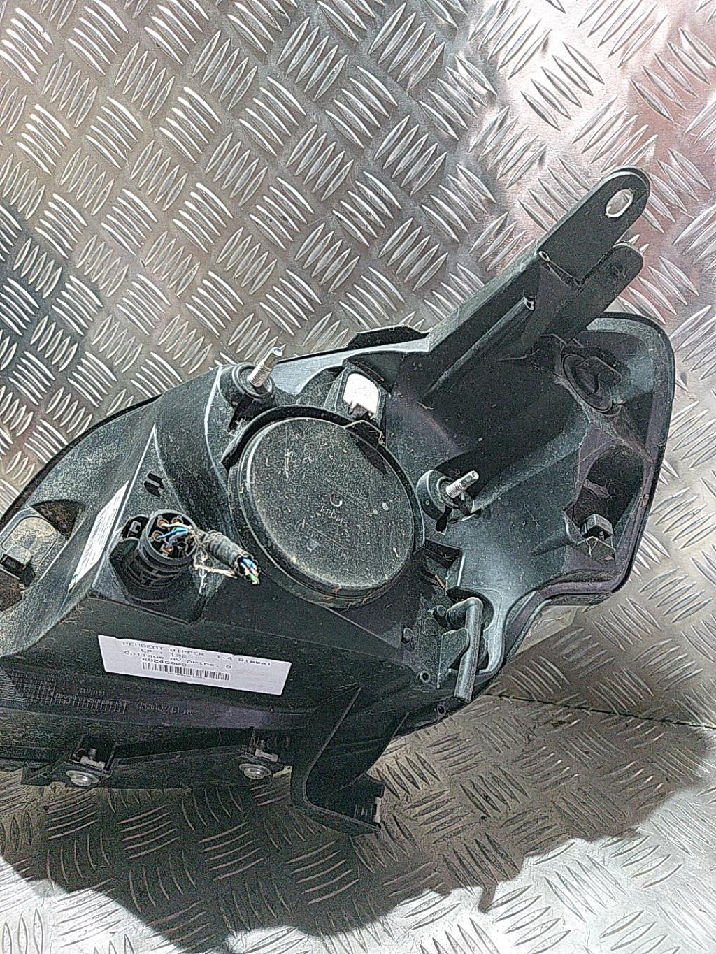 Gruppo ottico anteriore principale destro (luci)(faro) PEUGEOT BIPPER Diésel - 1