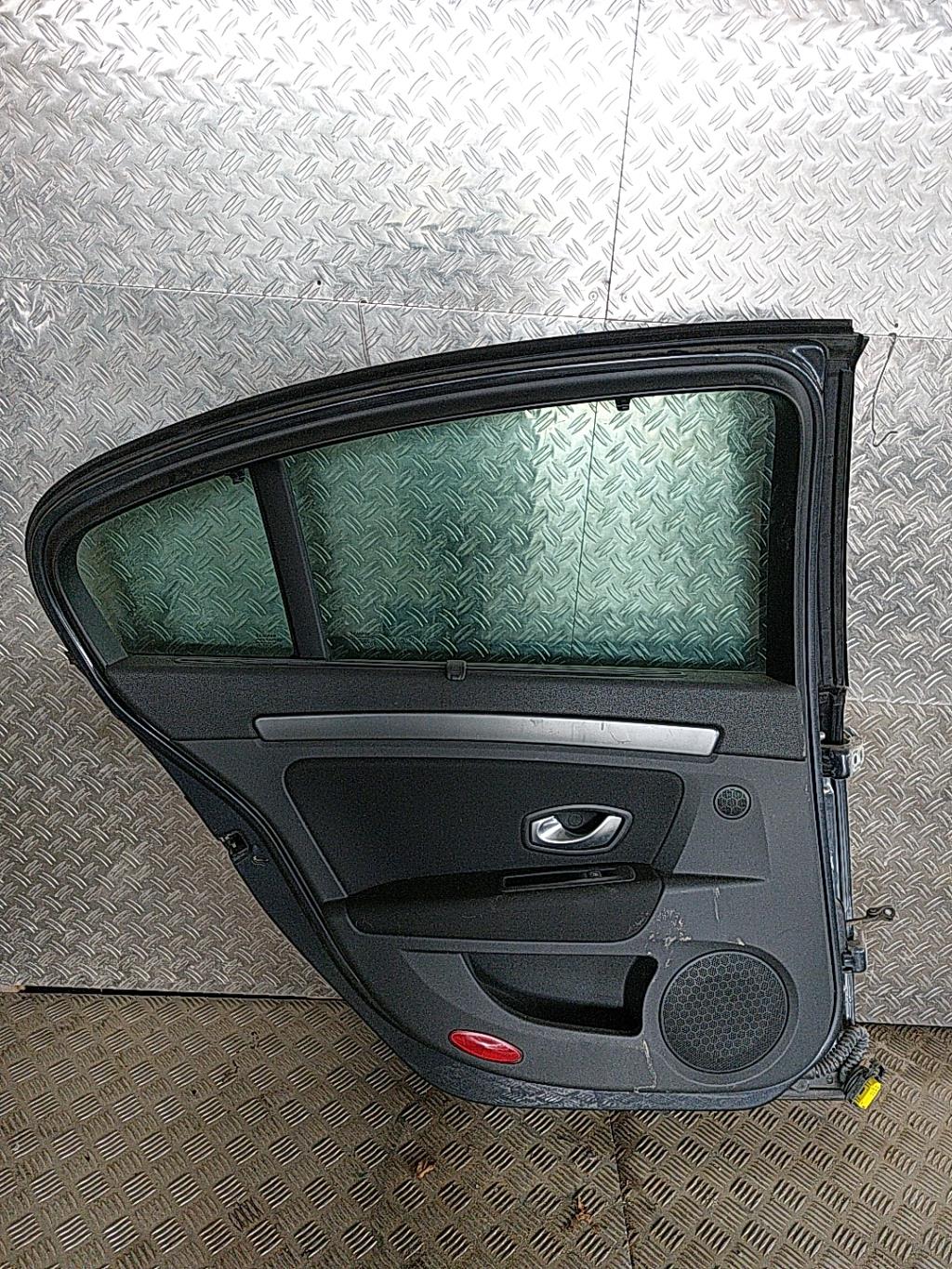 Portiera posteriore sinistra RENAULT LAGUNA 3 PHASE 1 Diésel - 1