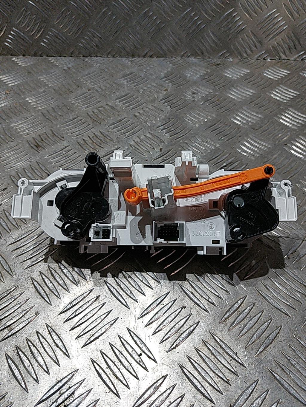 Comandi riscaldamento PEUGEOT 208 1 PHASE 2 Diésel - 1
