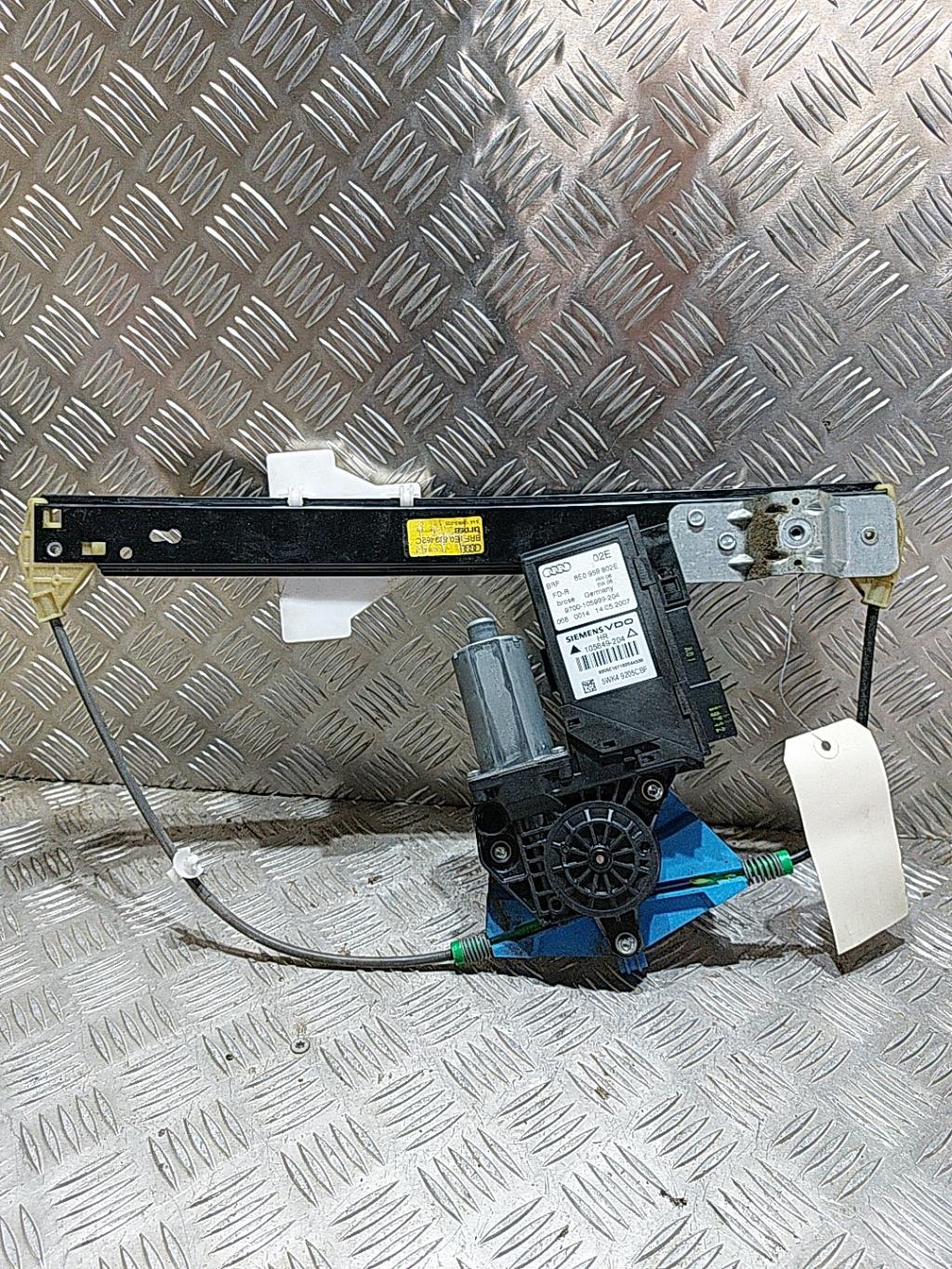 Alzacristalli elettrico posteriore destro AUDI A4 2 PHASE 2 Diésel - 1