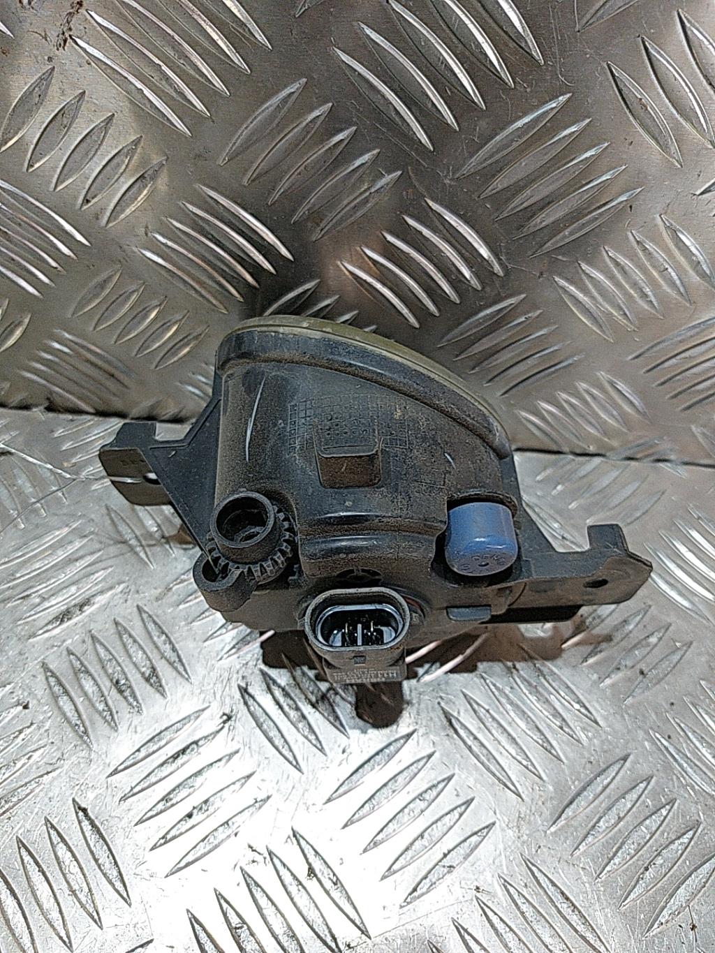 Fendinebbia sinistro (luce) RENAULT CLIO 3 PHASE 1 Diésel - 1