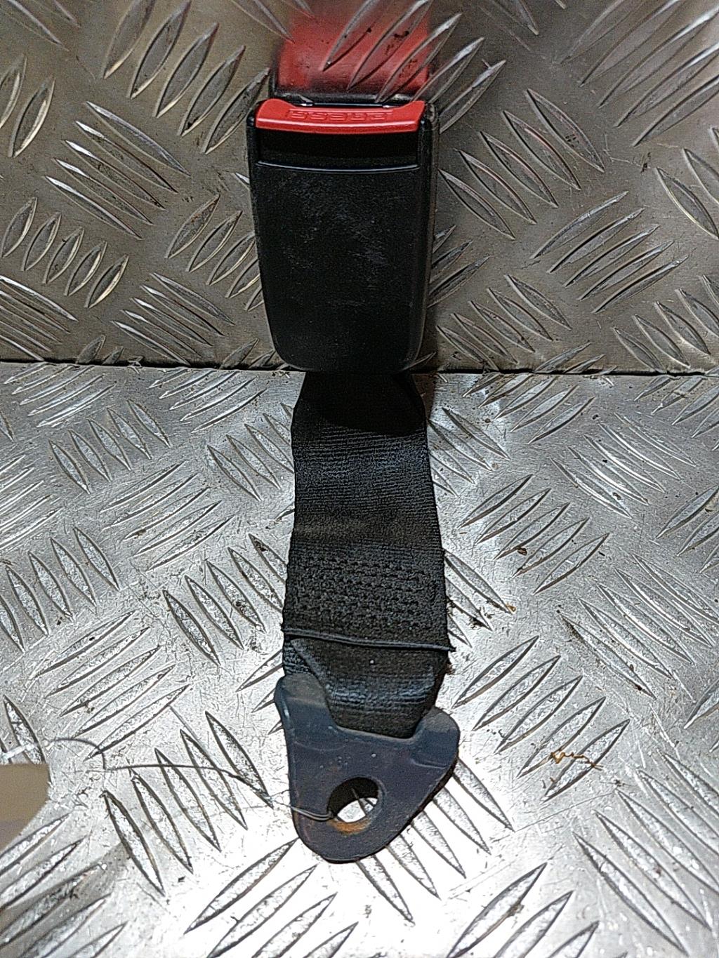 Aggancio cintura sicurezza posteriore centrale PEUGEOT 106 PHASE 2 Gasolina - 1