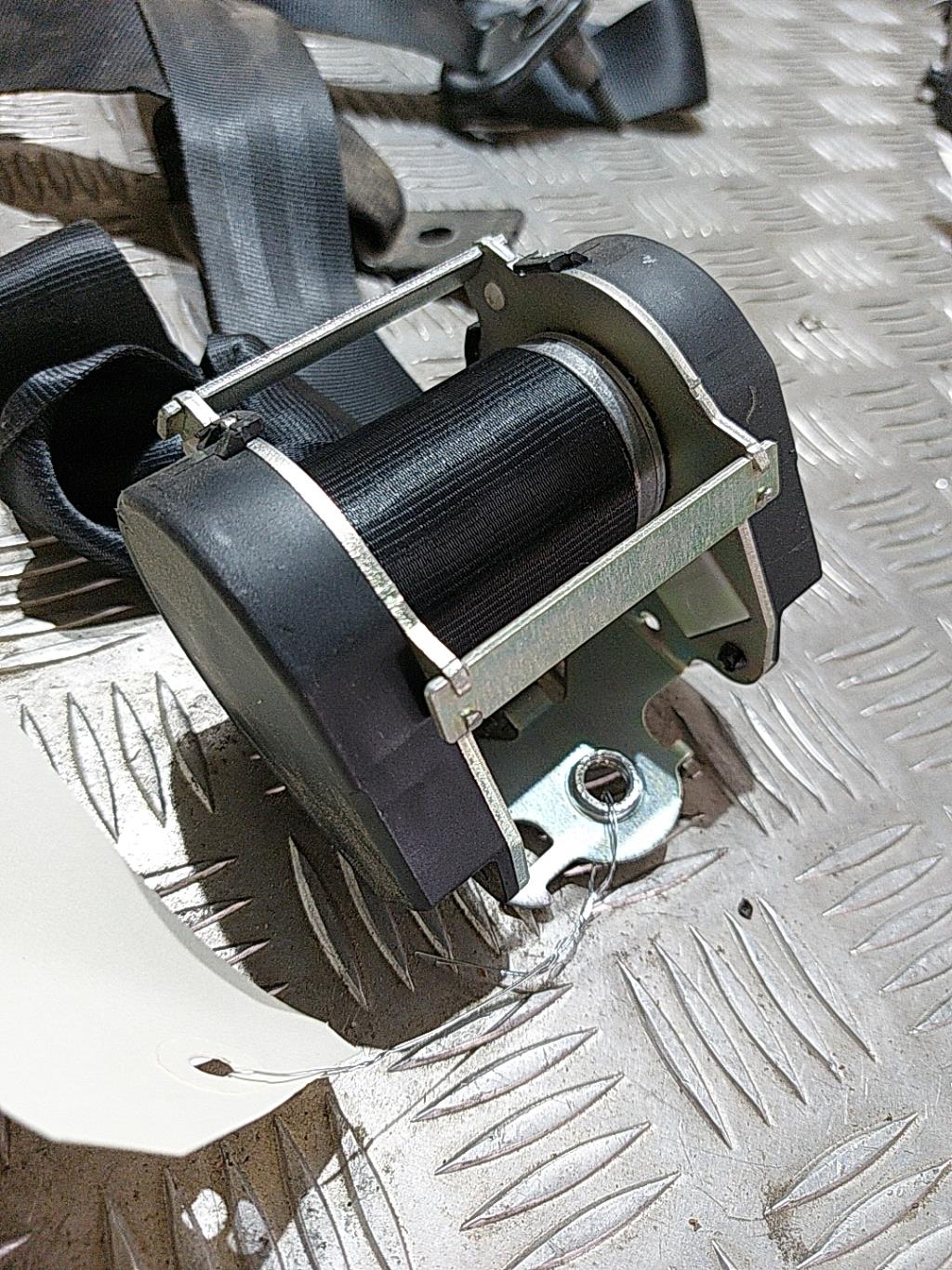 Cintura di sicurezza posteriore destra RENAULT MEGANE 3 PHASE 1 Diésel - 1