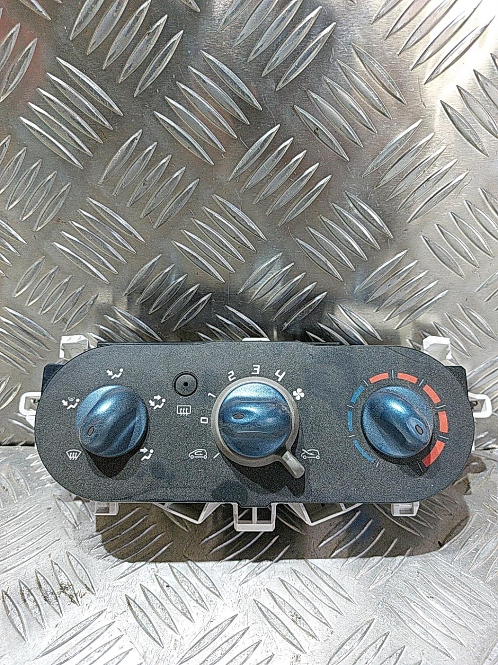 Commande chauffage RENAULT TWINGO 2 PHASE 1 Essence - 1