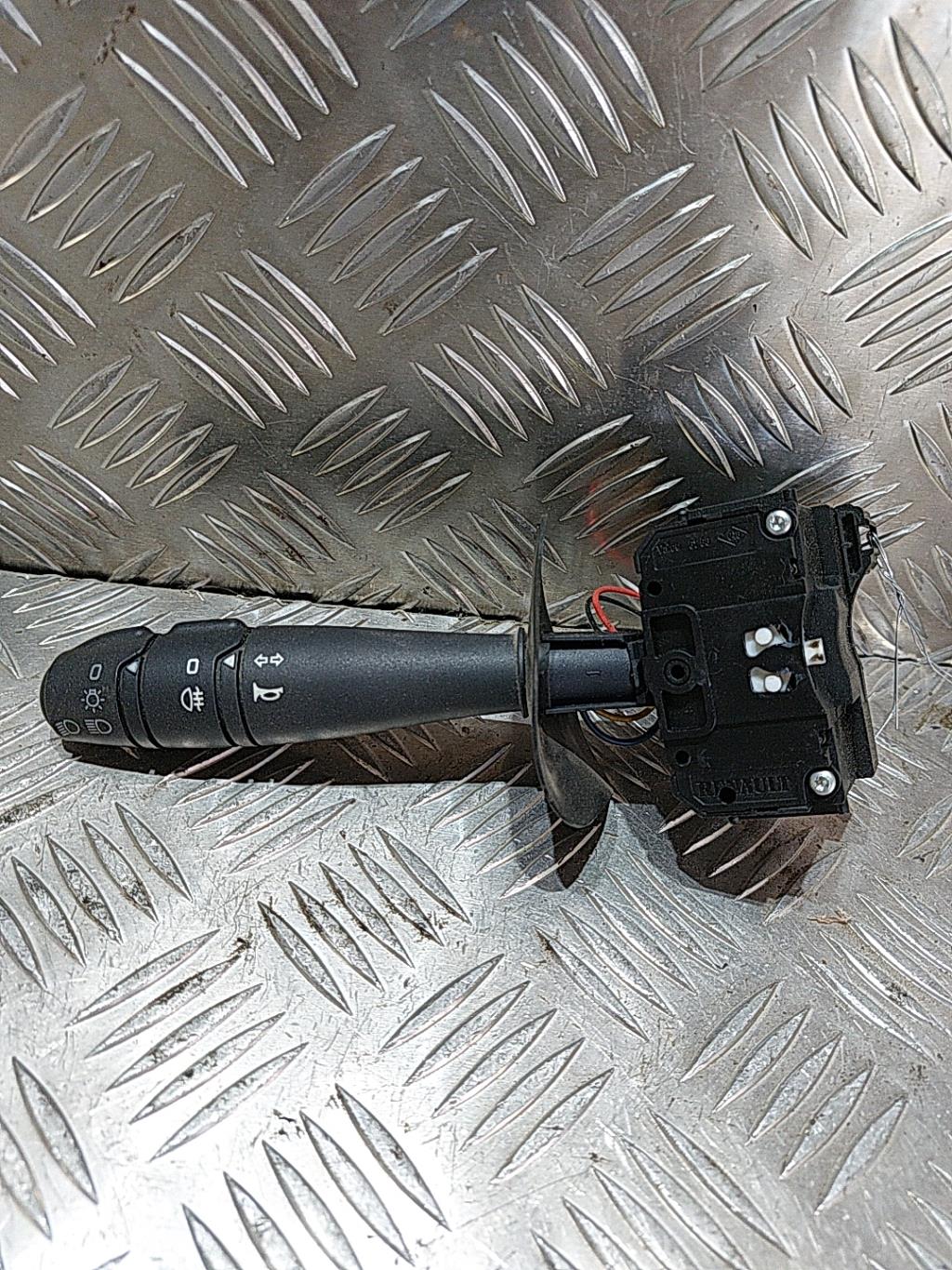 Commodo phare RENAULT CLIO 2 PHASE 1 Essence - 1